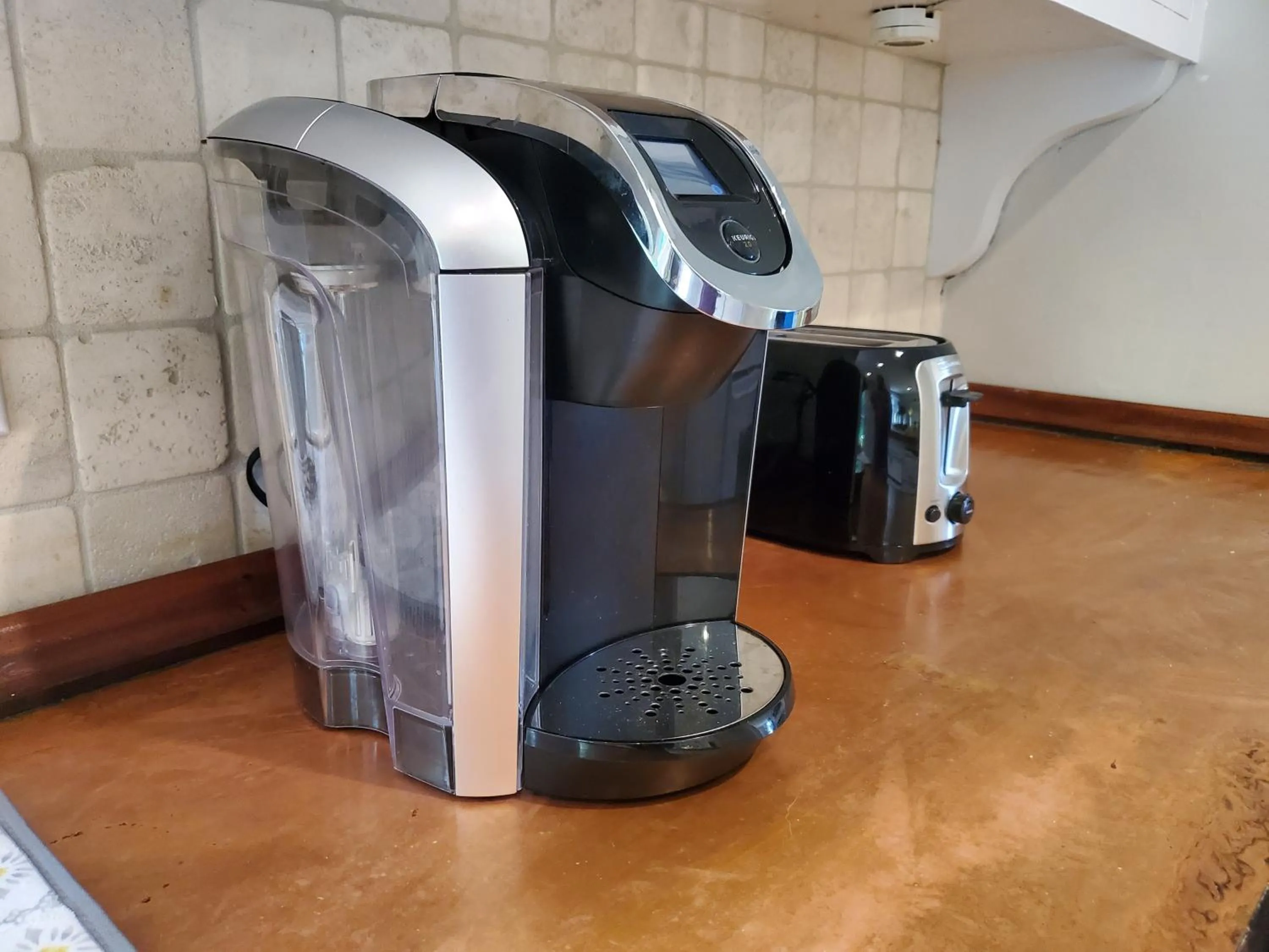 Coffee/tea facilities in Cheerful 2 BR Near Colleges, Downtown, Attractions