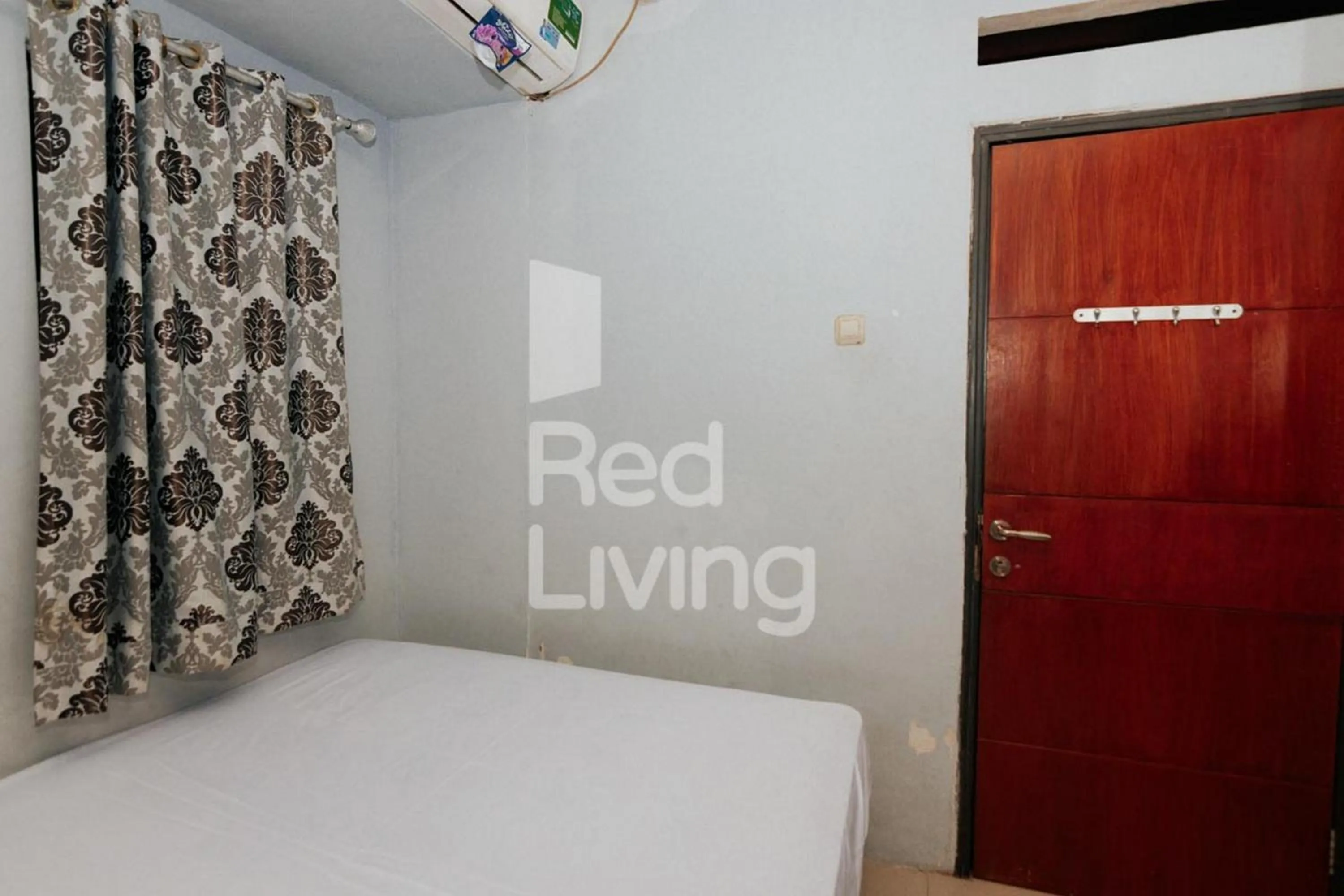 Bedroom, Bed in RedLiving Apartemen Casablanca East Residence - Kayla Property Tower B