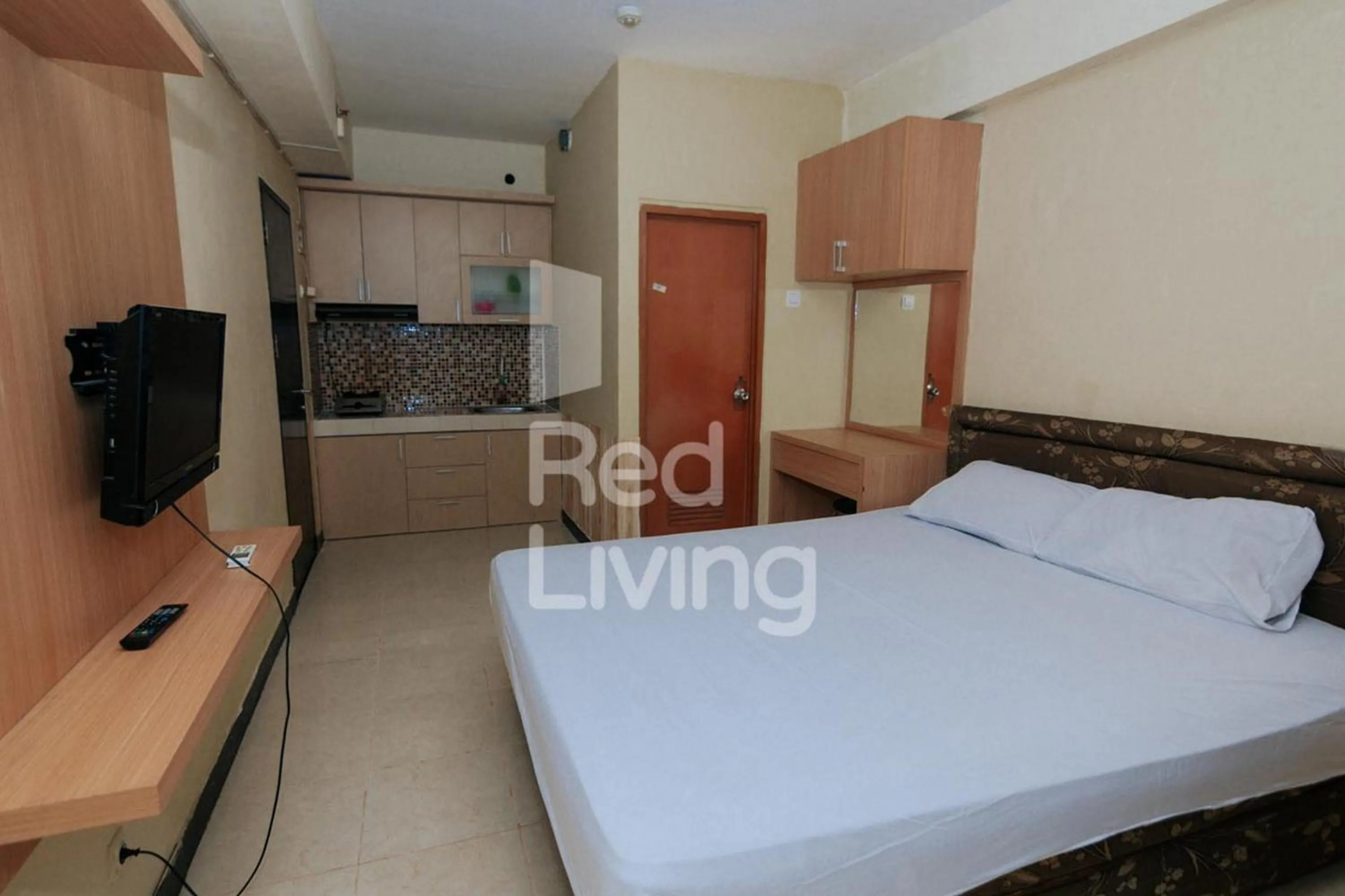 Bedroom, Bed in RedLiving Apartemen Casablanca East Residence - Kayla Property Tower B
