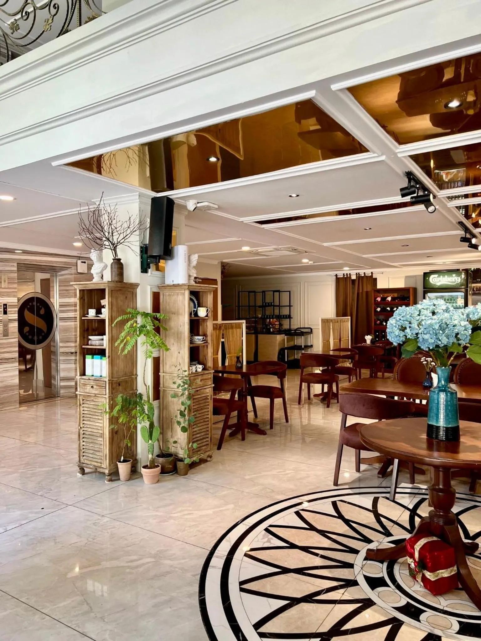 Restaurant/places to eat in Sabina Boutique Hotel 3