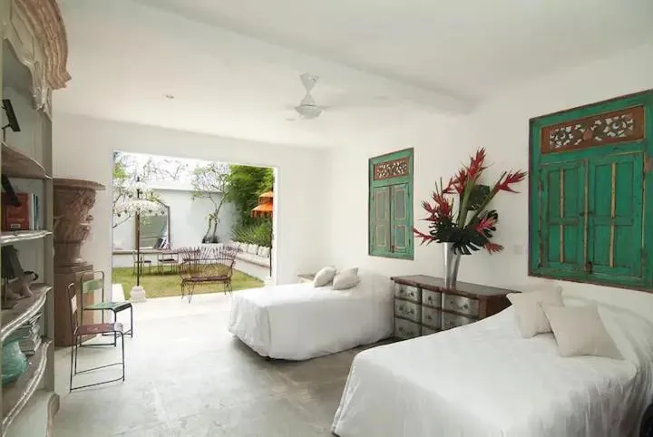 Bedroom, Bed in Villa Seminyak 6 Bedrooms