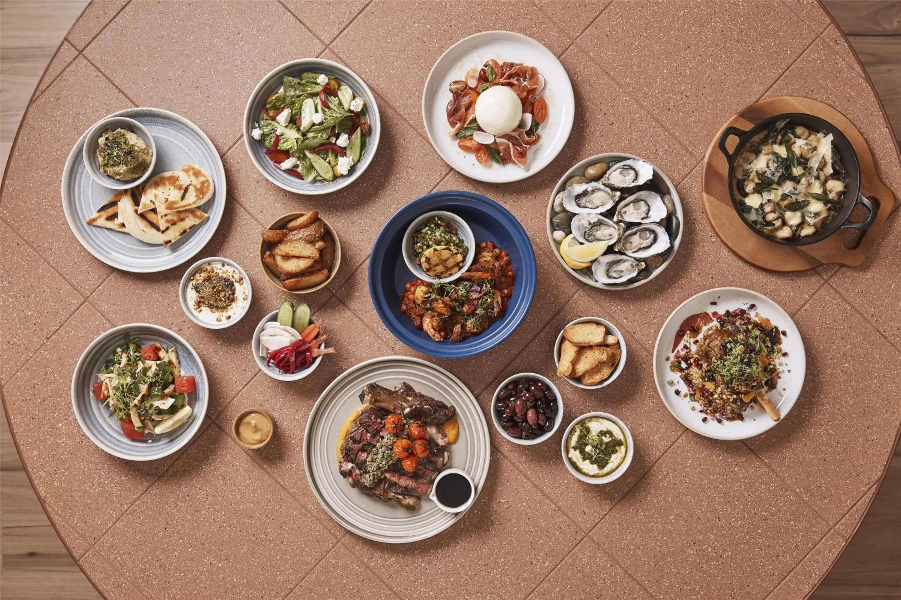 Food and drinks in Hotel Alba Adelaide