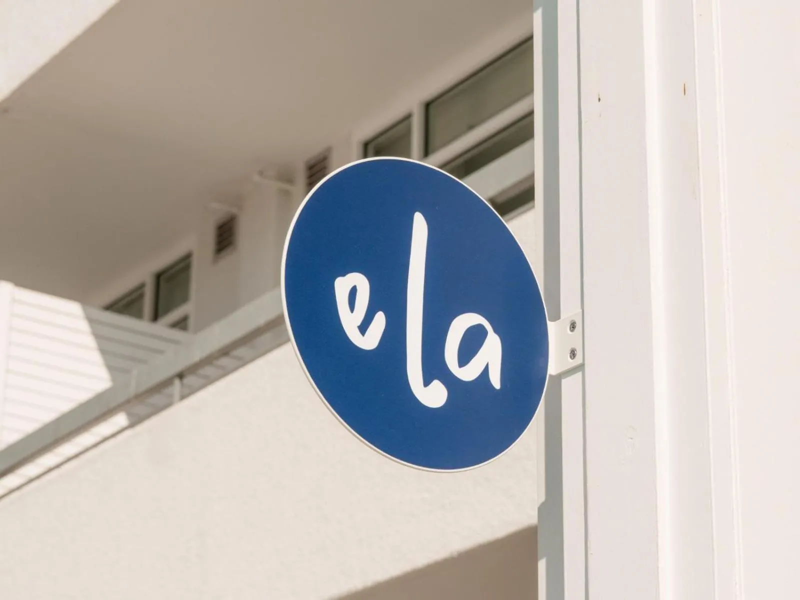 Restaurant/places to eat in Hotel Alba Adelaide