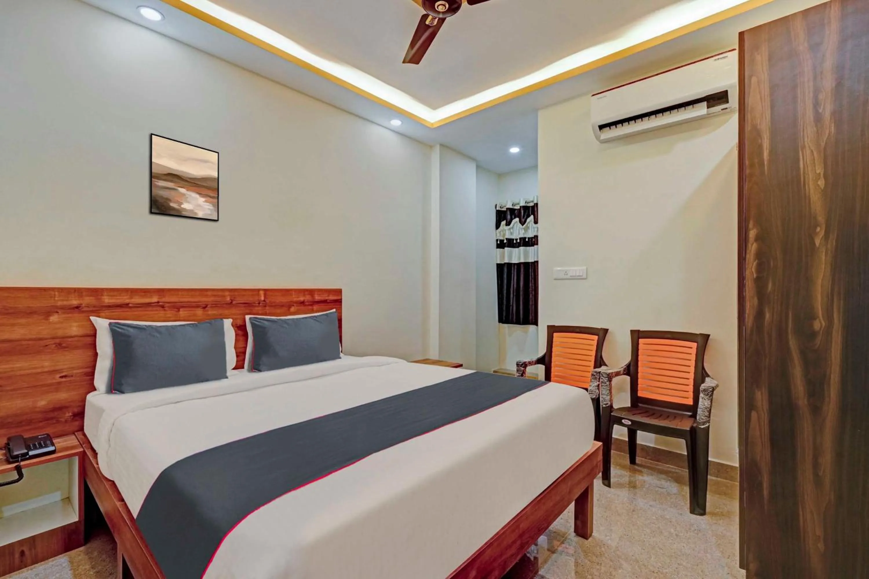 Bedroom, Bed in Super Hotel O Sri Sapthagiri Comforts