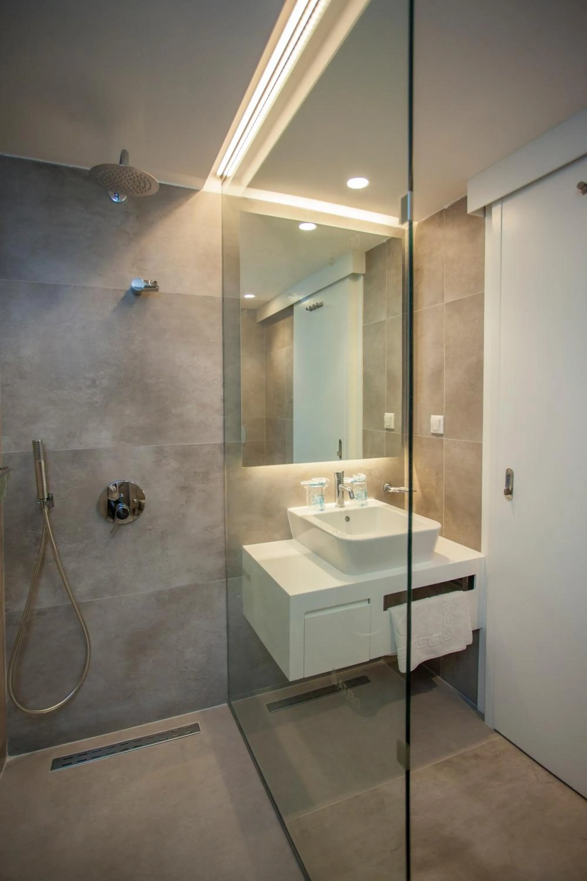 Bathroom in Hotel Delta