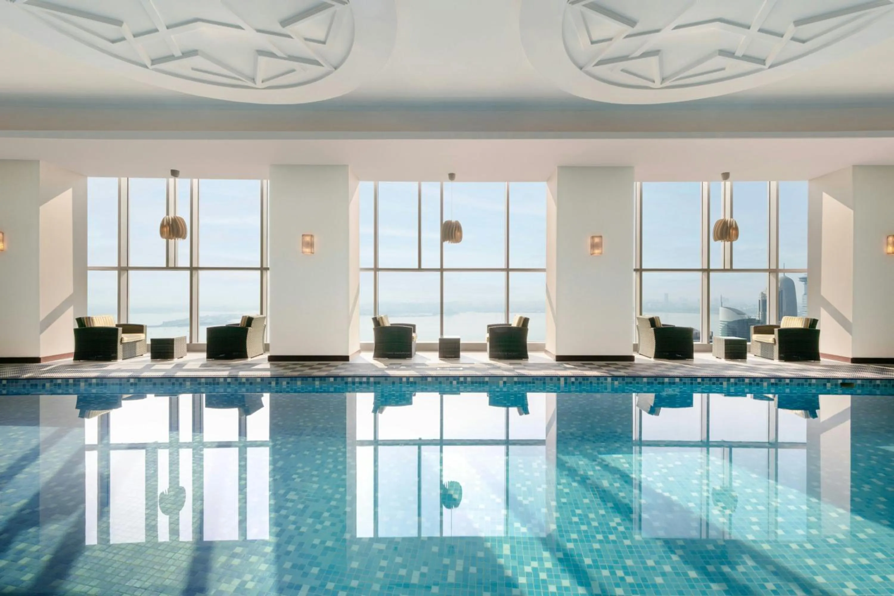 Swimming pool in Le Meridien City Center Doha