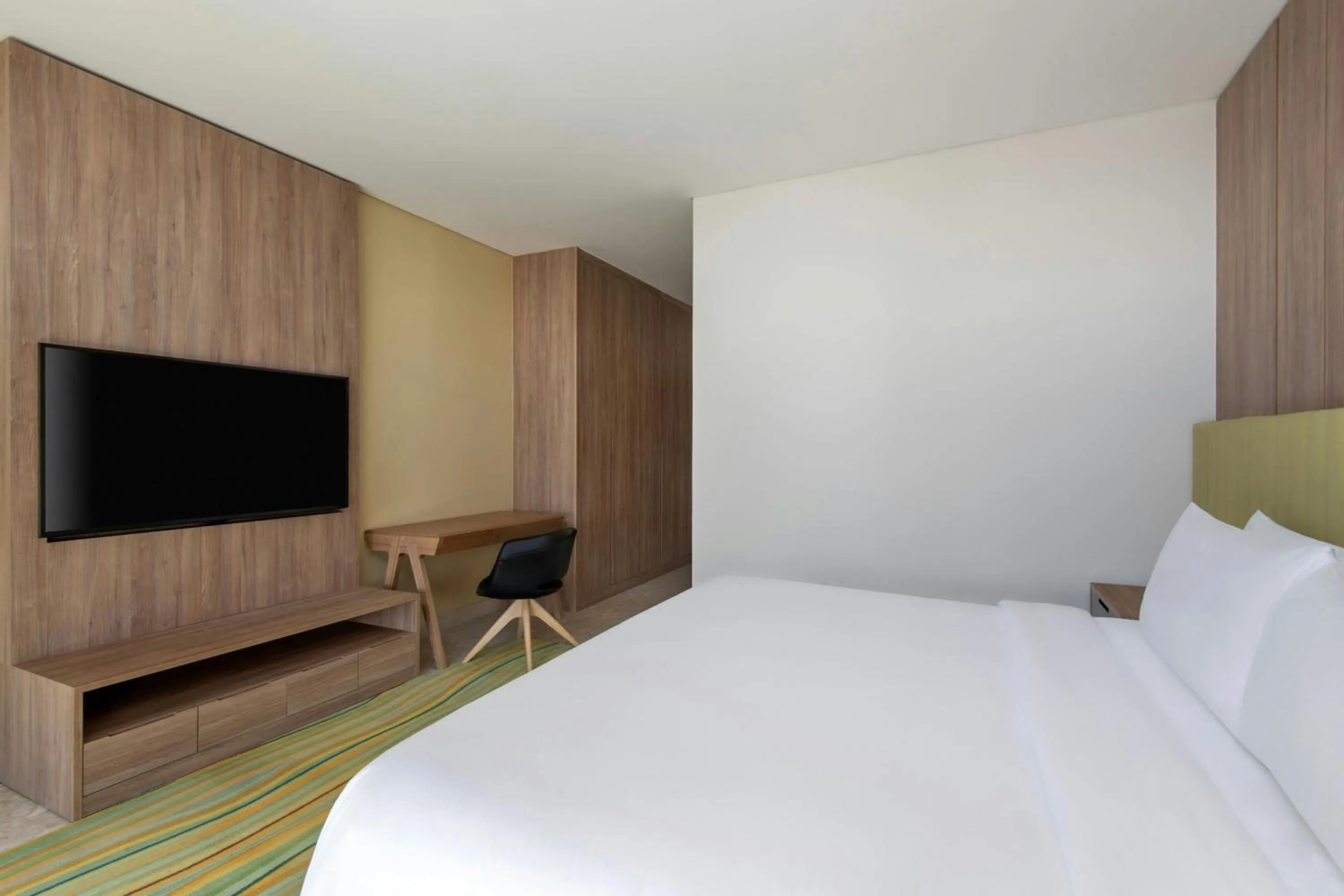 Bedroom, Bed in Element by Westin City Center Doha