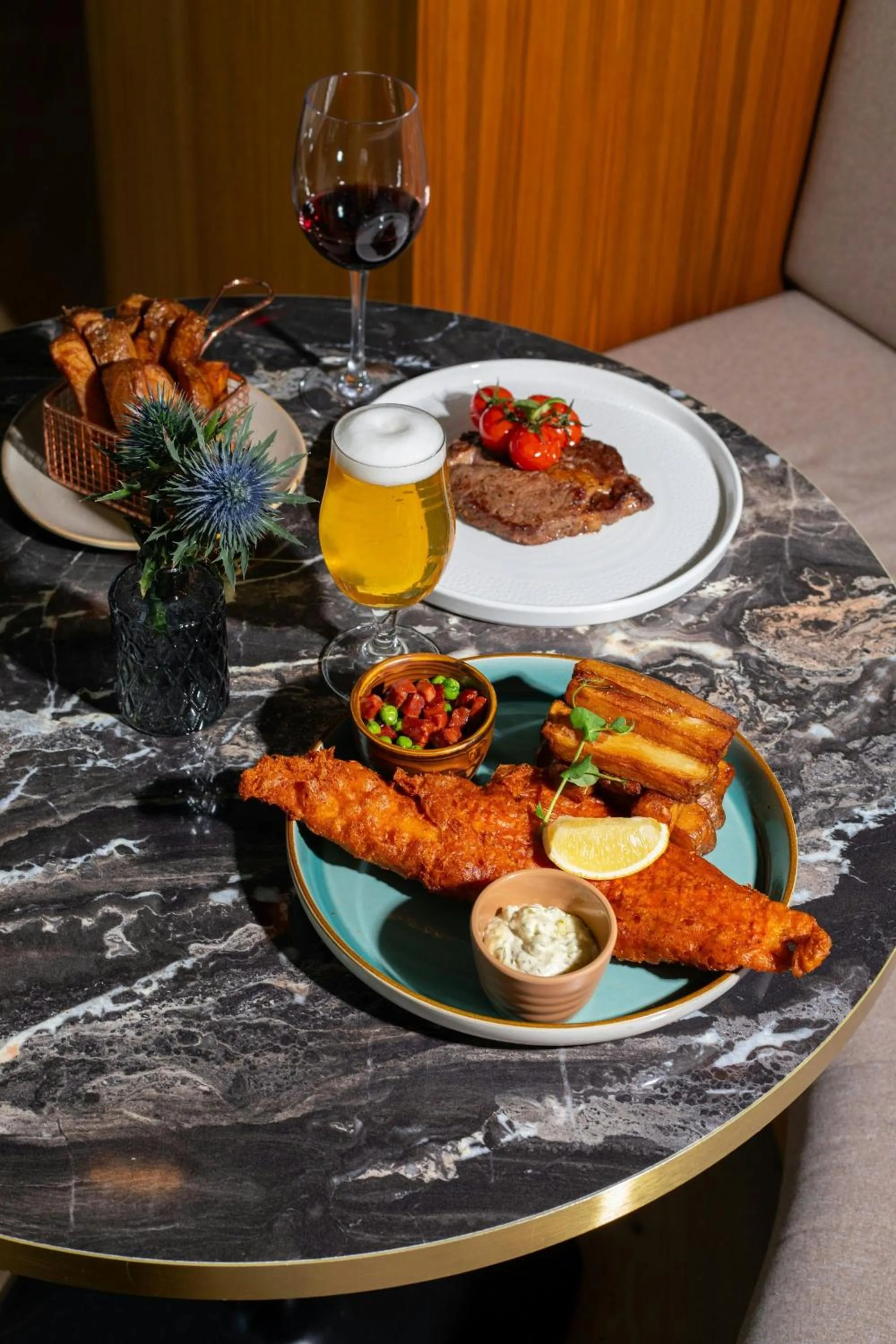 Restaurant/places to eat in AC Hotel by Marriott Inverness