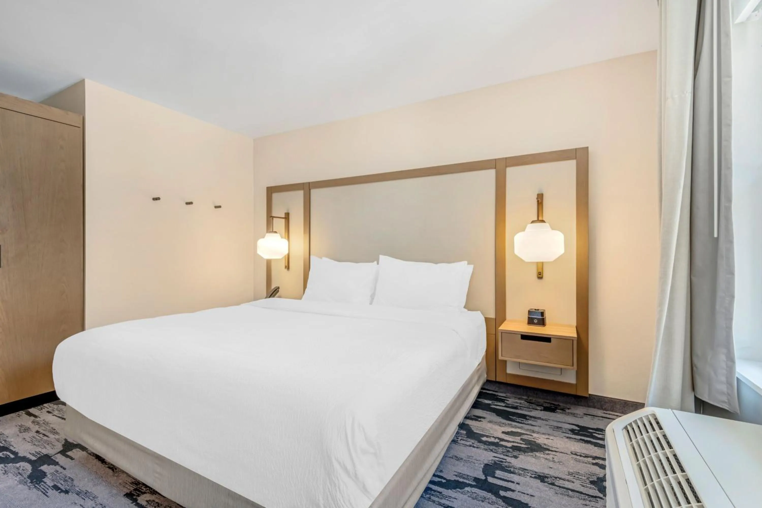 Photo of the whole room, Bed in Fairfield by Marriott Inn & Suites North Conway