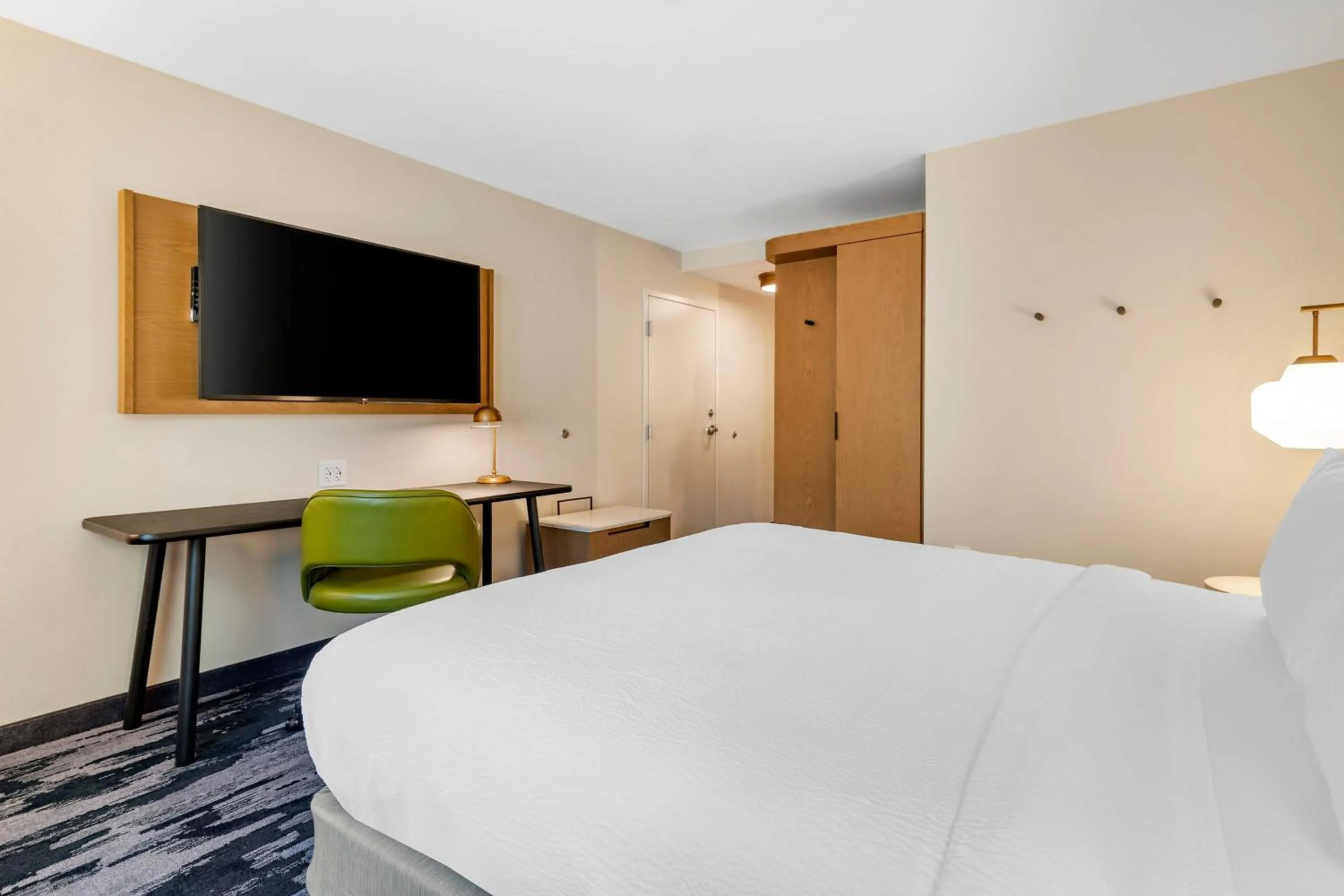 Photo of the whole room, Bed in Fairfield by Marriott Inn & Suites North Conway