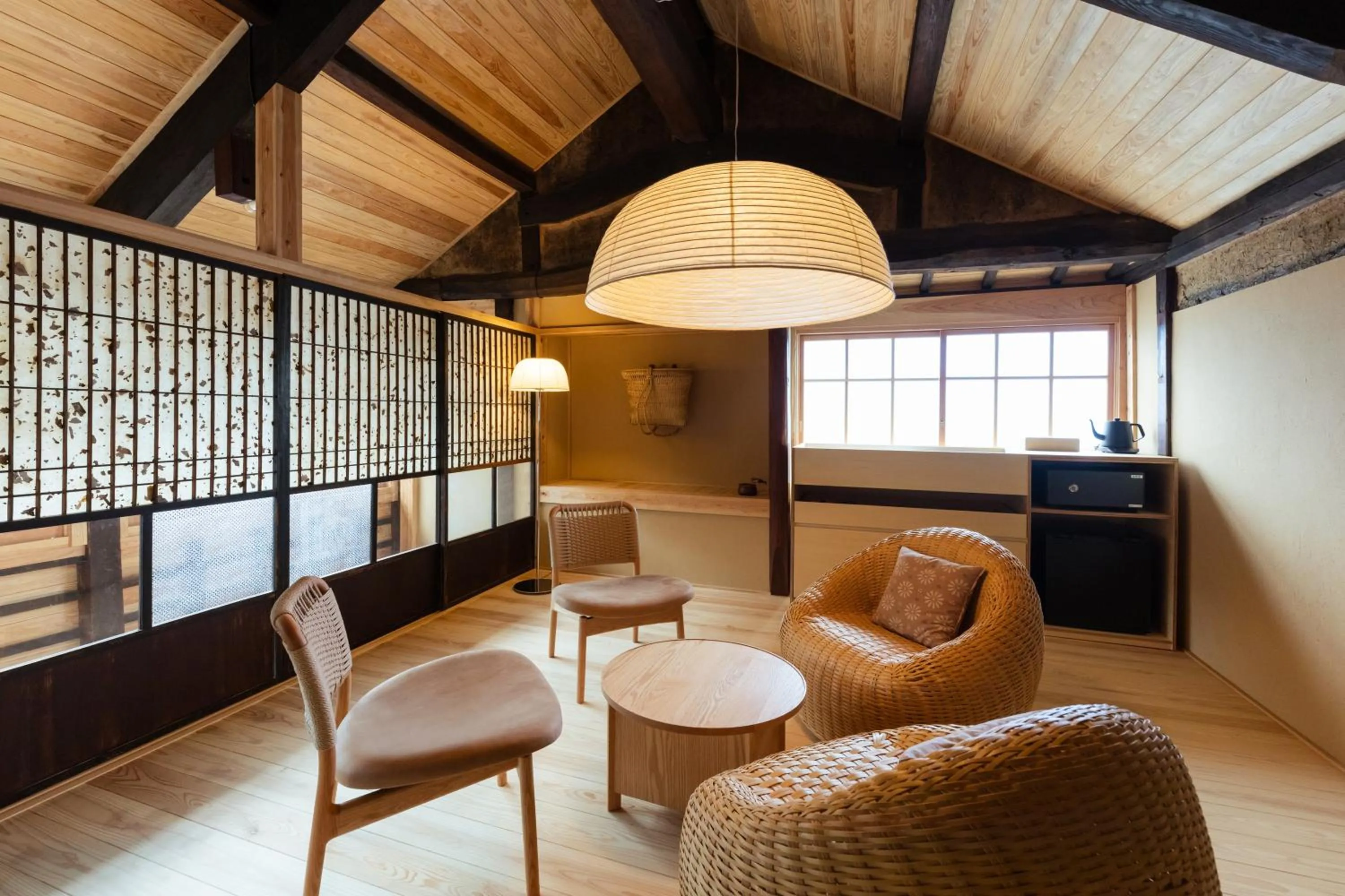 Seating area in Craft Inn Te