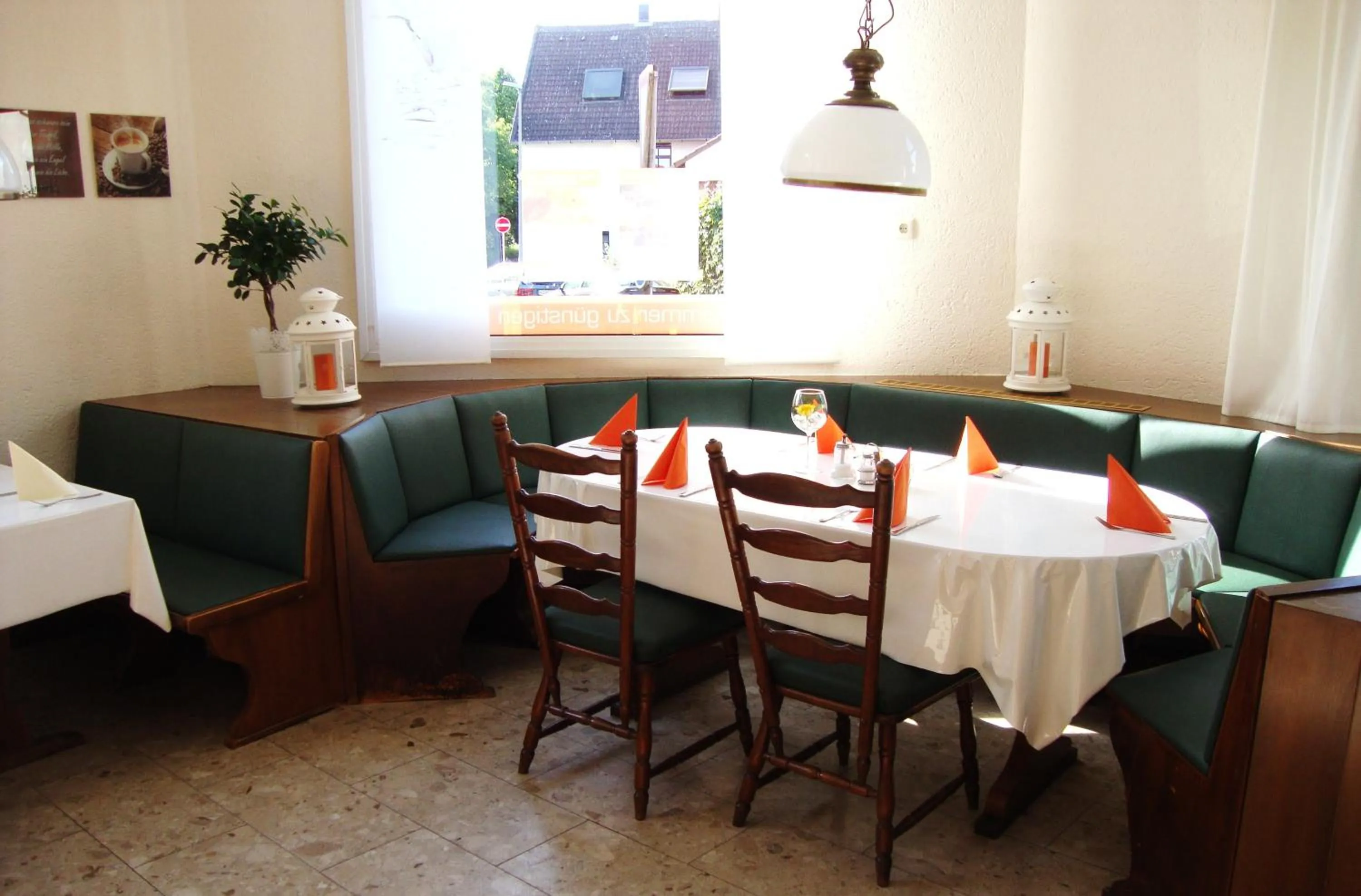 Lobby or reception in Apart Hotel Sarstedter Hof