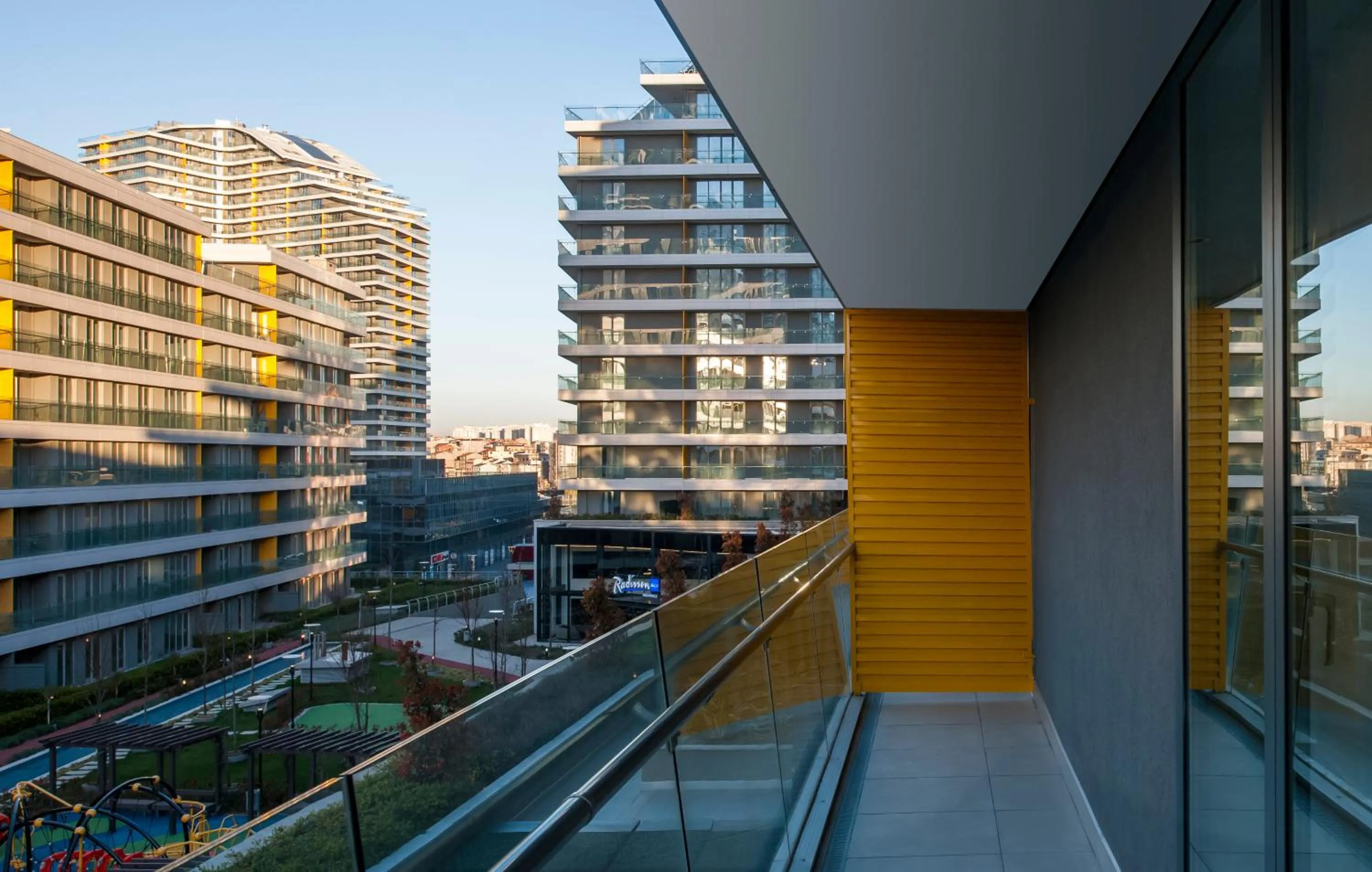 Balcony/Terrace in The Superior Living Batışehir