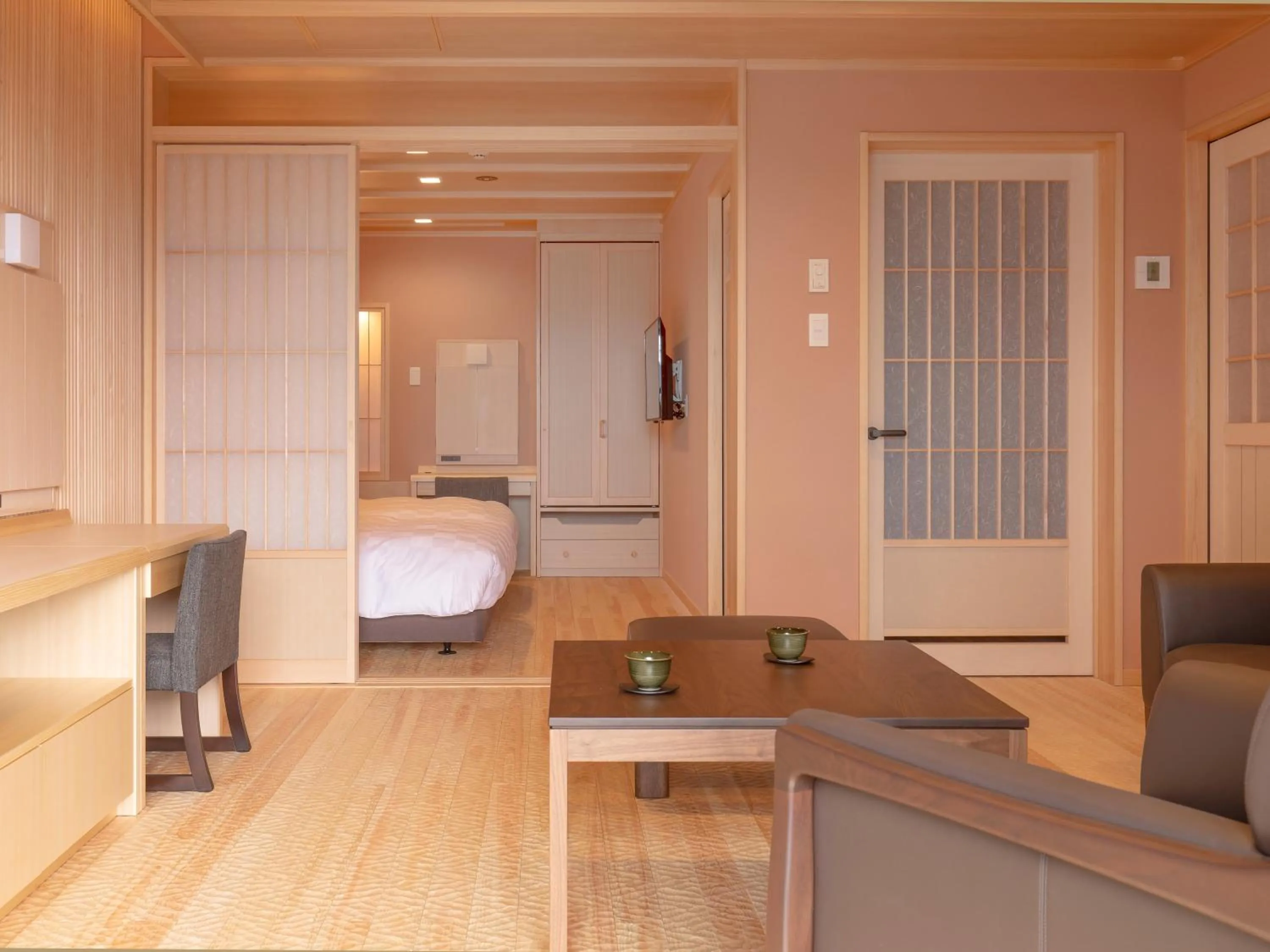 Photo of the whole room, Bed in Hotel Shikinoyakata Hakone Ashinoko