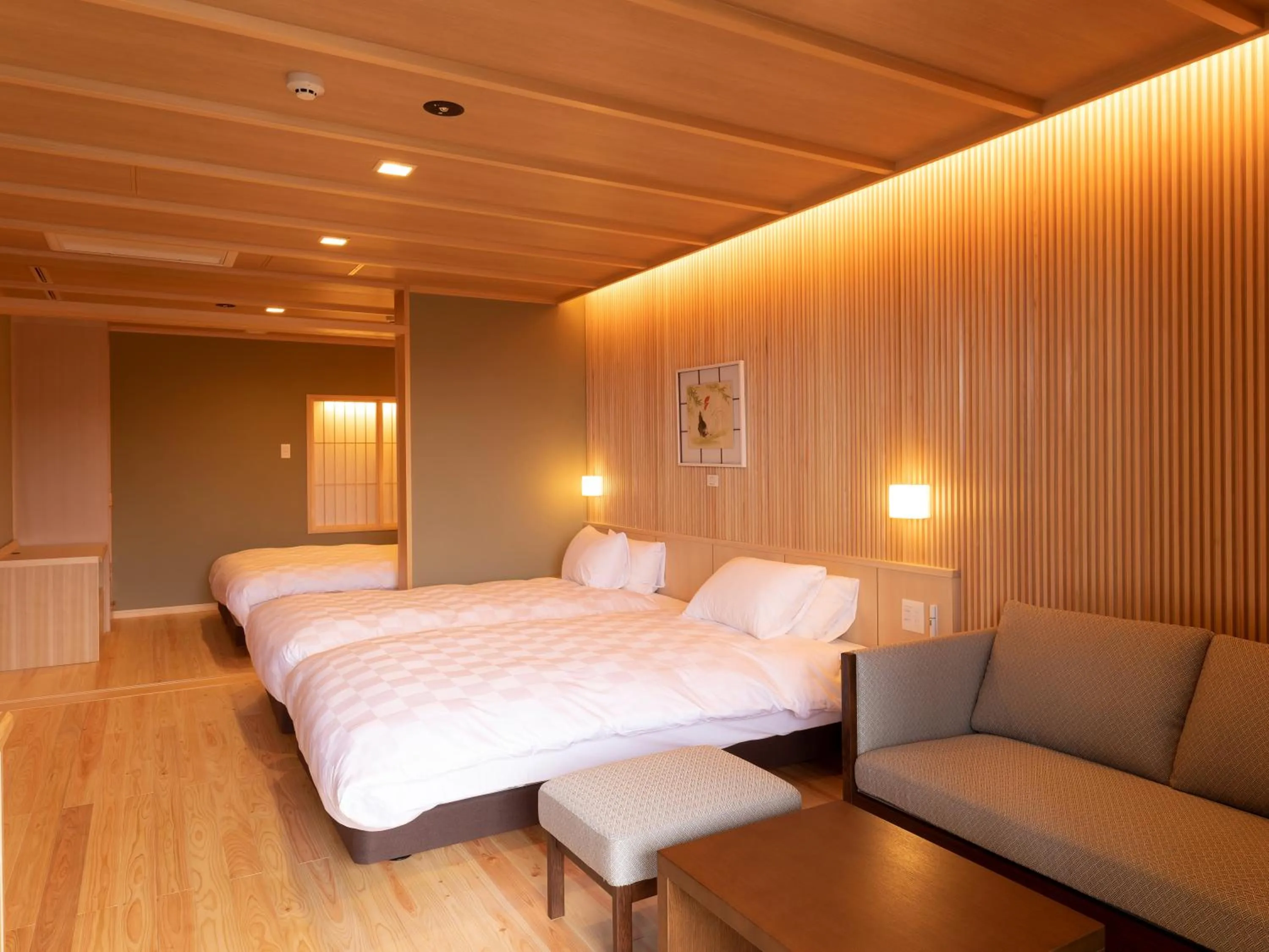 Photo of the whole room, Bed in Hotel Shikinoyakata Hakone Ashinoko