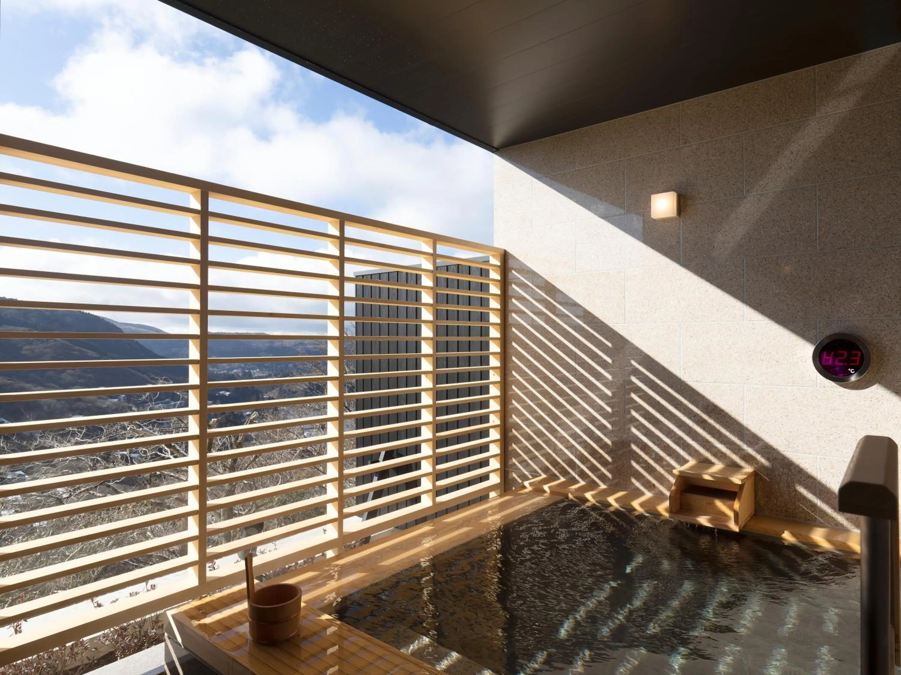 Hot Spring Bath in Hotel Shikinoyakata Hakone Ashinoko