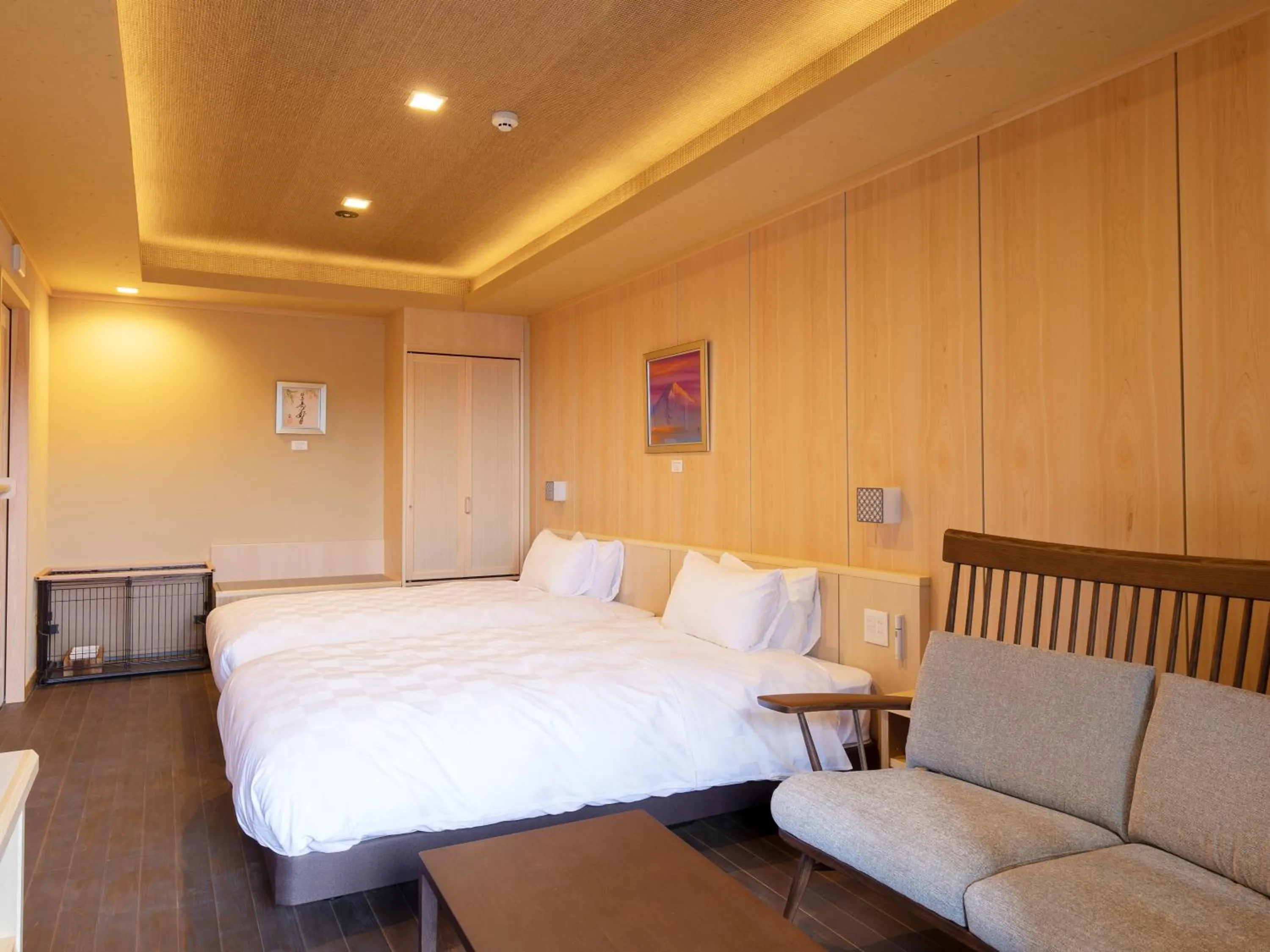 Photo of the whole room, Bed in Hotel Shikinoyakata Hakone Ashinoko