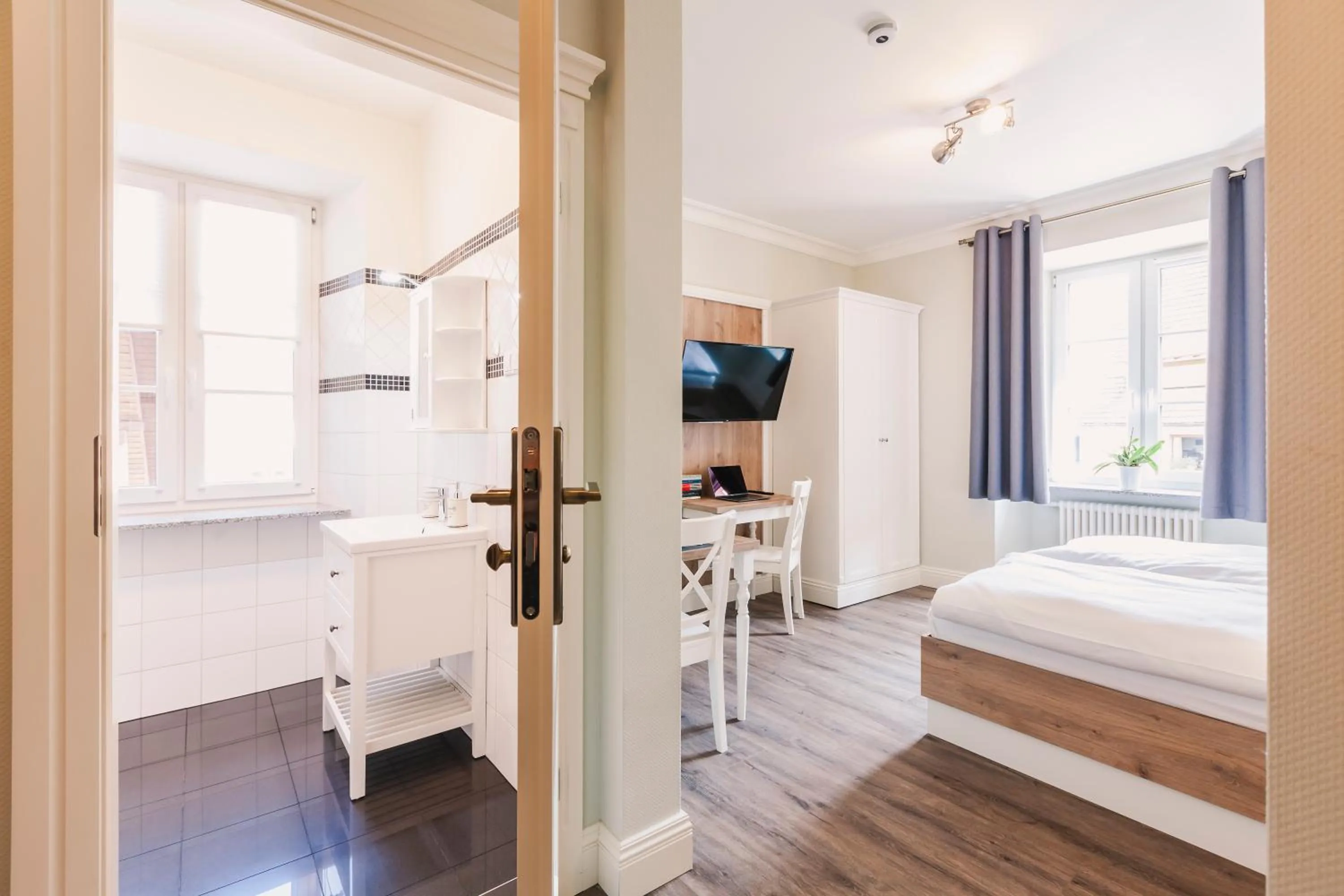 Bed in Die Sonne Nollingen