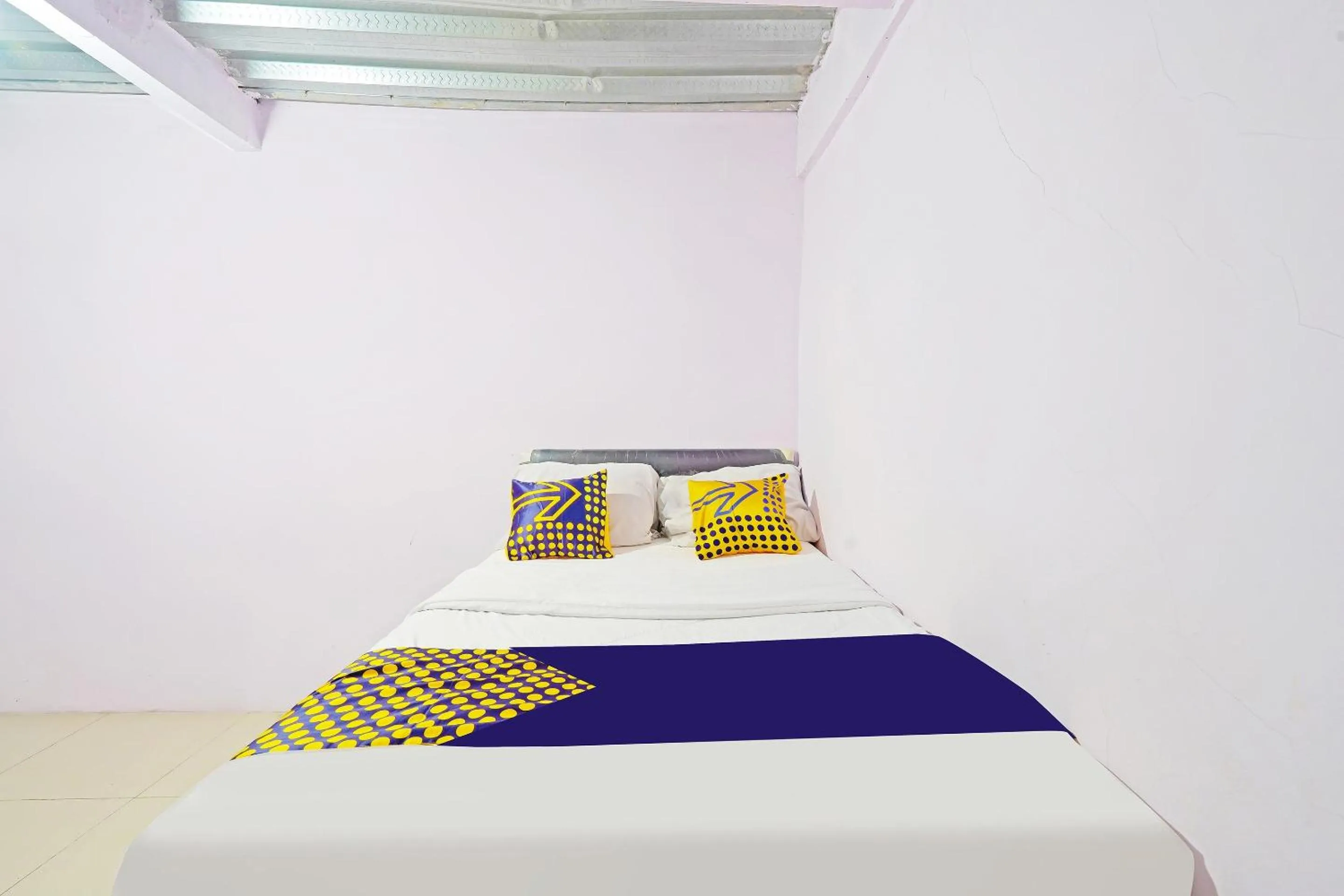 Bedroom, Bed in Hotel O Biring Residence