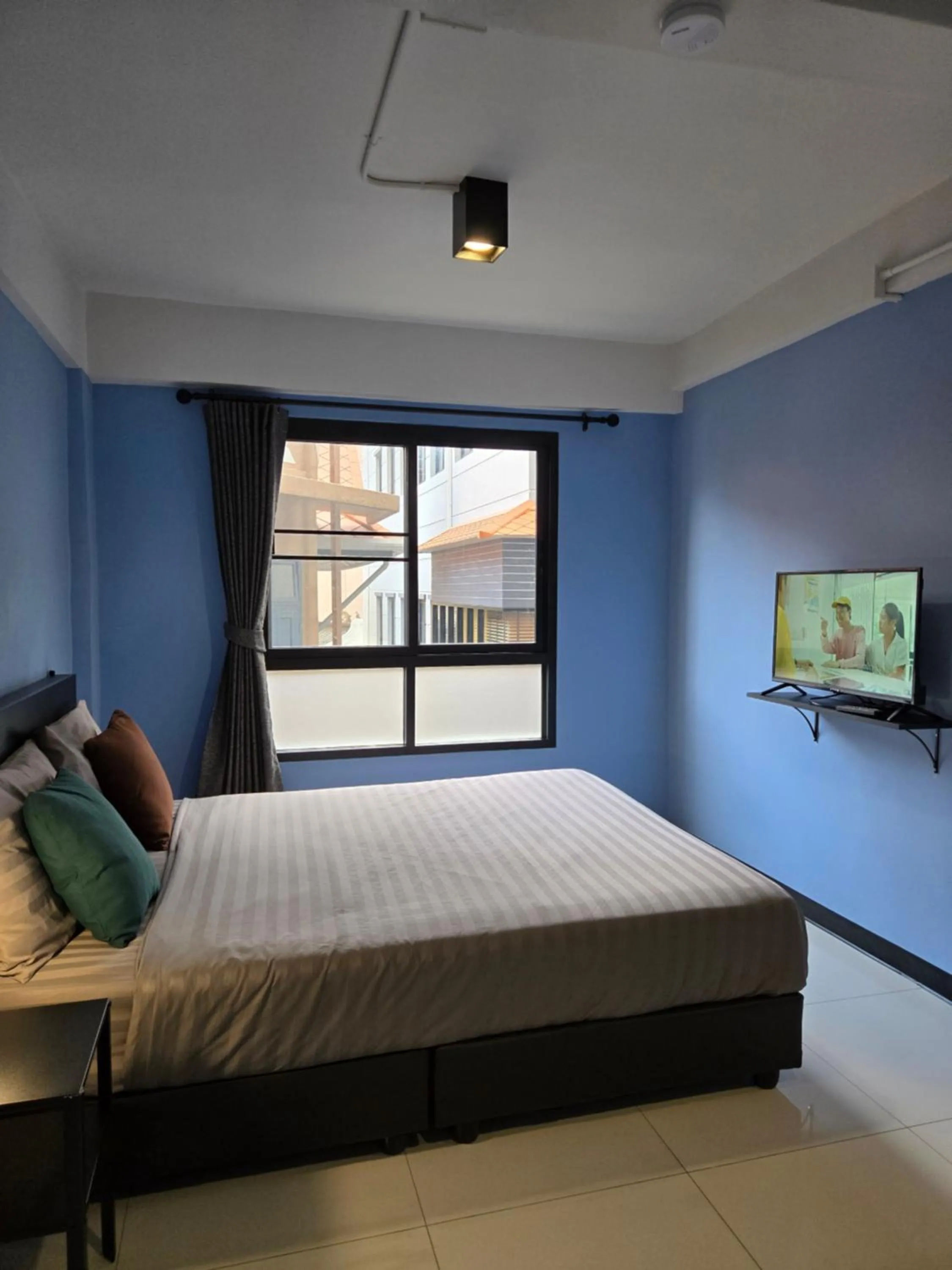 Property building, Bed in HOUSEMODE - BAANYAI @ Wongwian Yai