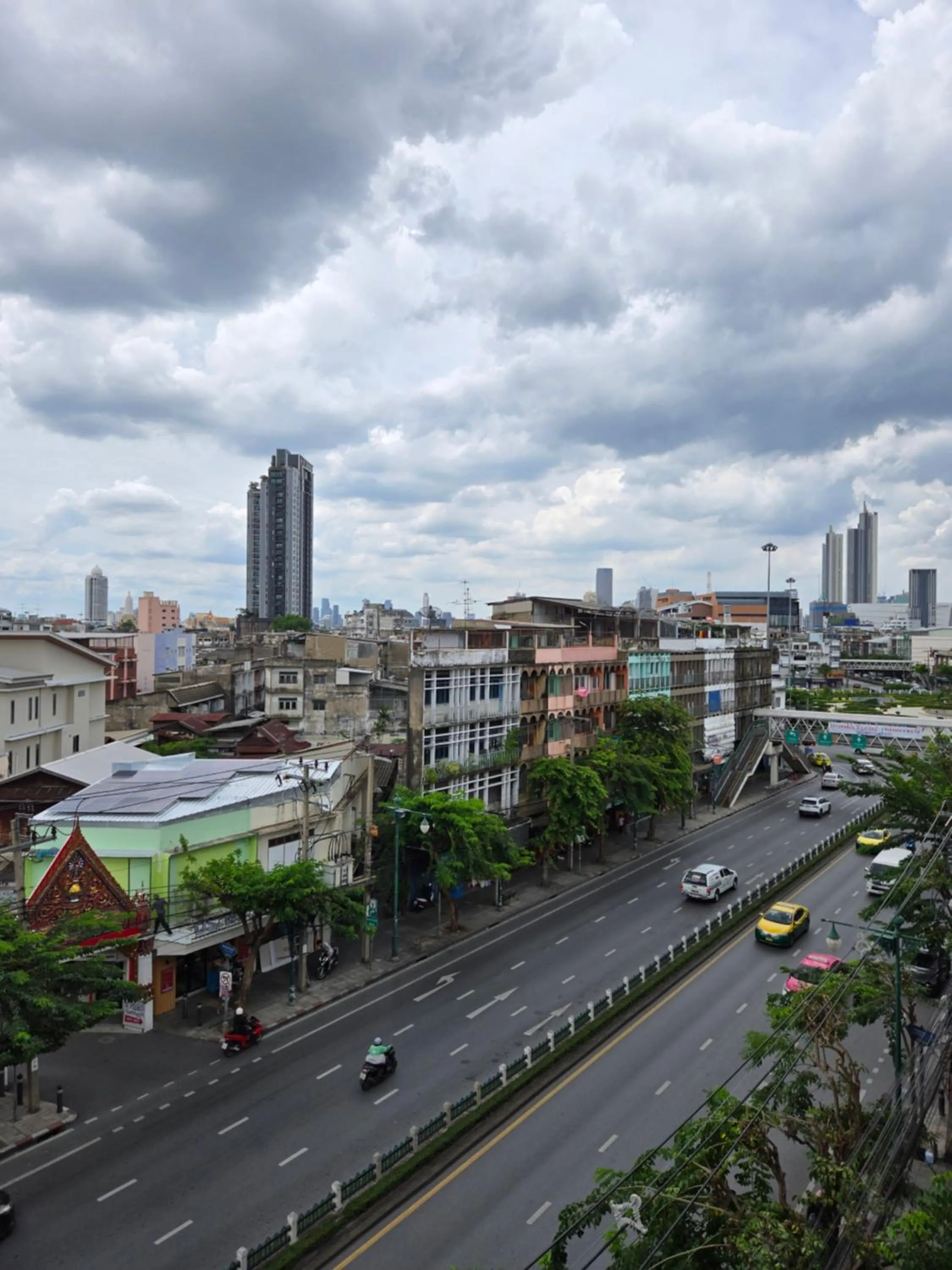 Property building in HOUSEMODE - BAANYAI @ Wongwian Yai