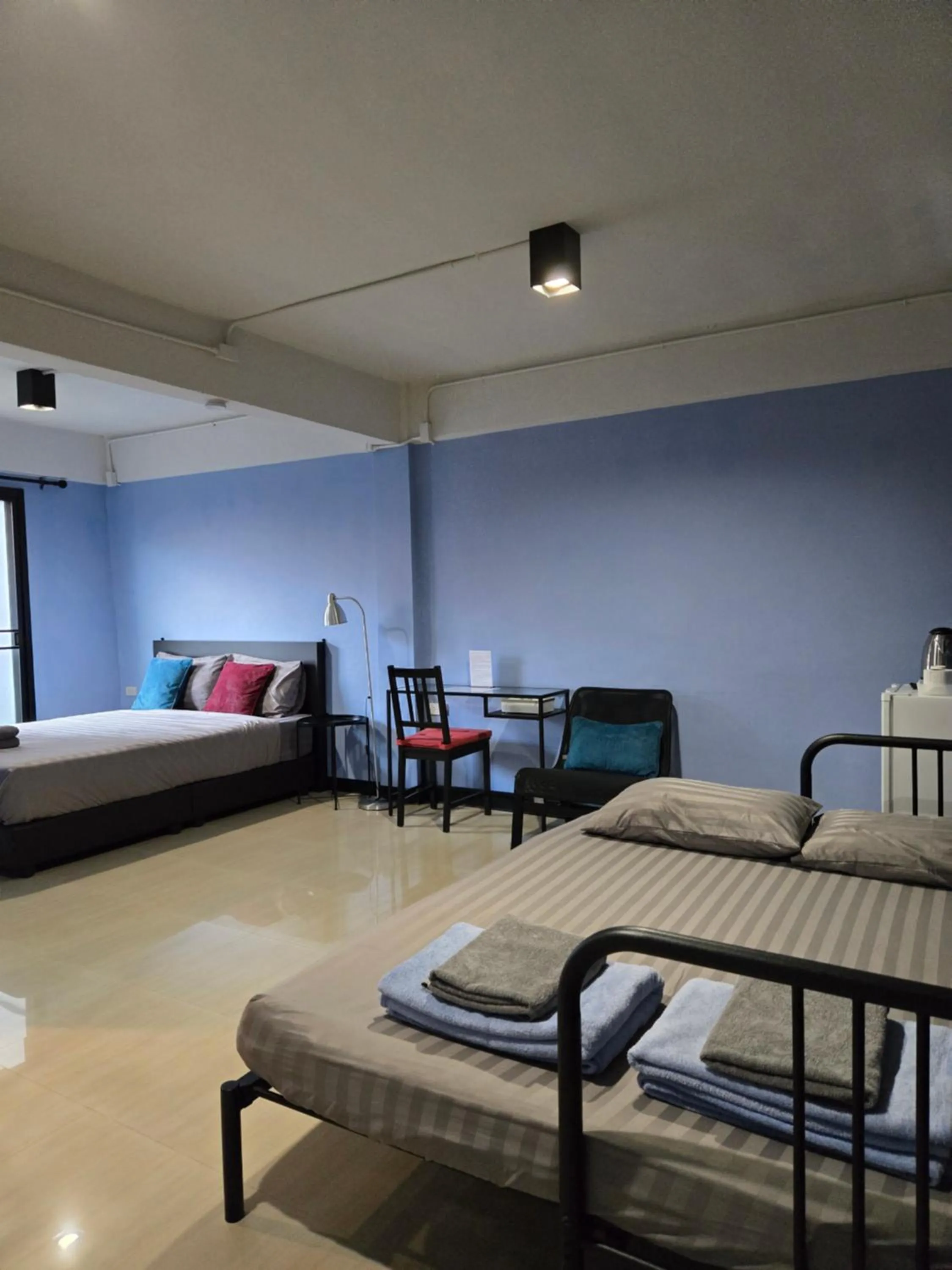 Bed in HOUSEMODE - BAANYAI @ Wongwian Yai