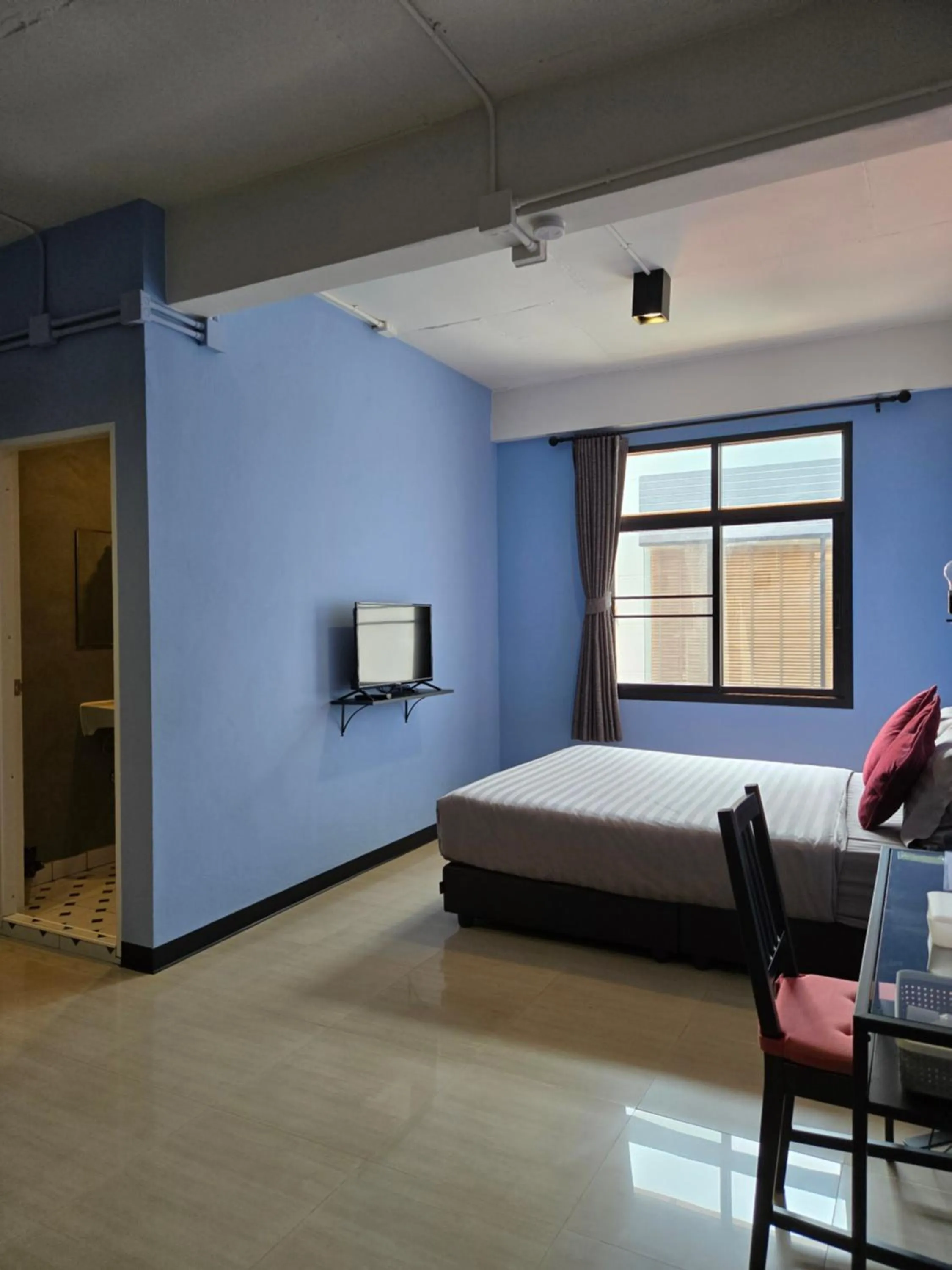 Bed in HOUSEMODE - BAANYAI @ Wongwian Yai