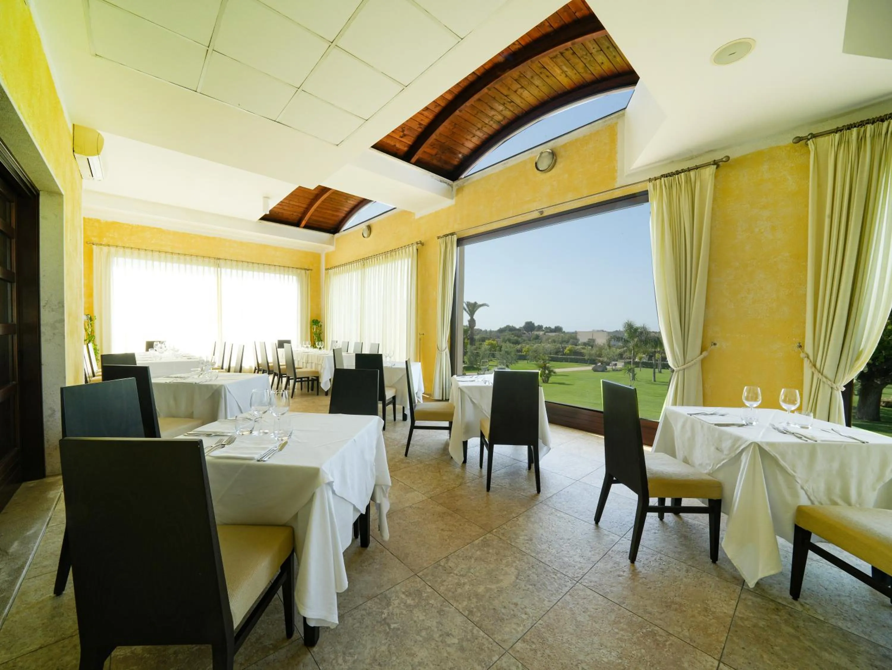 Restaurant/places to eat in GH Gallipoli Resort