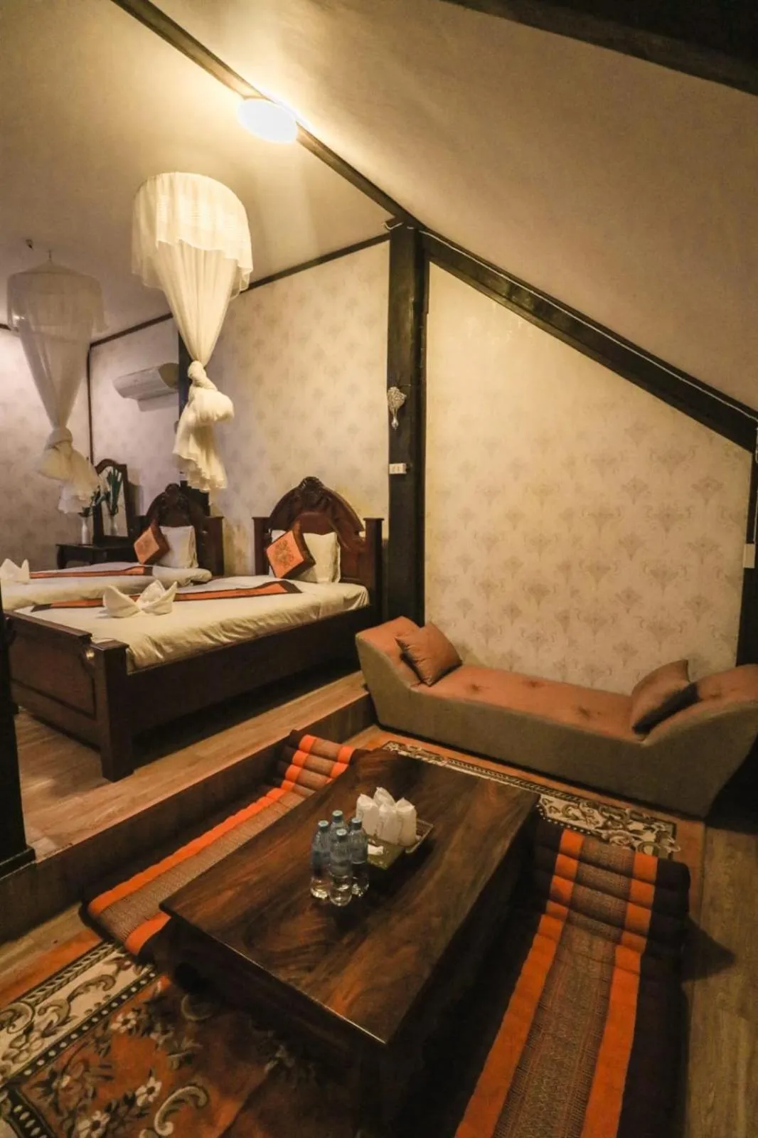 Business facilities, Bed in Ananta Hotel Luangprabang