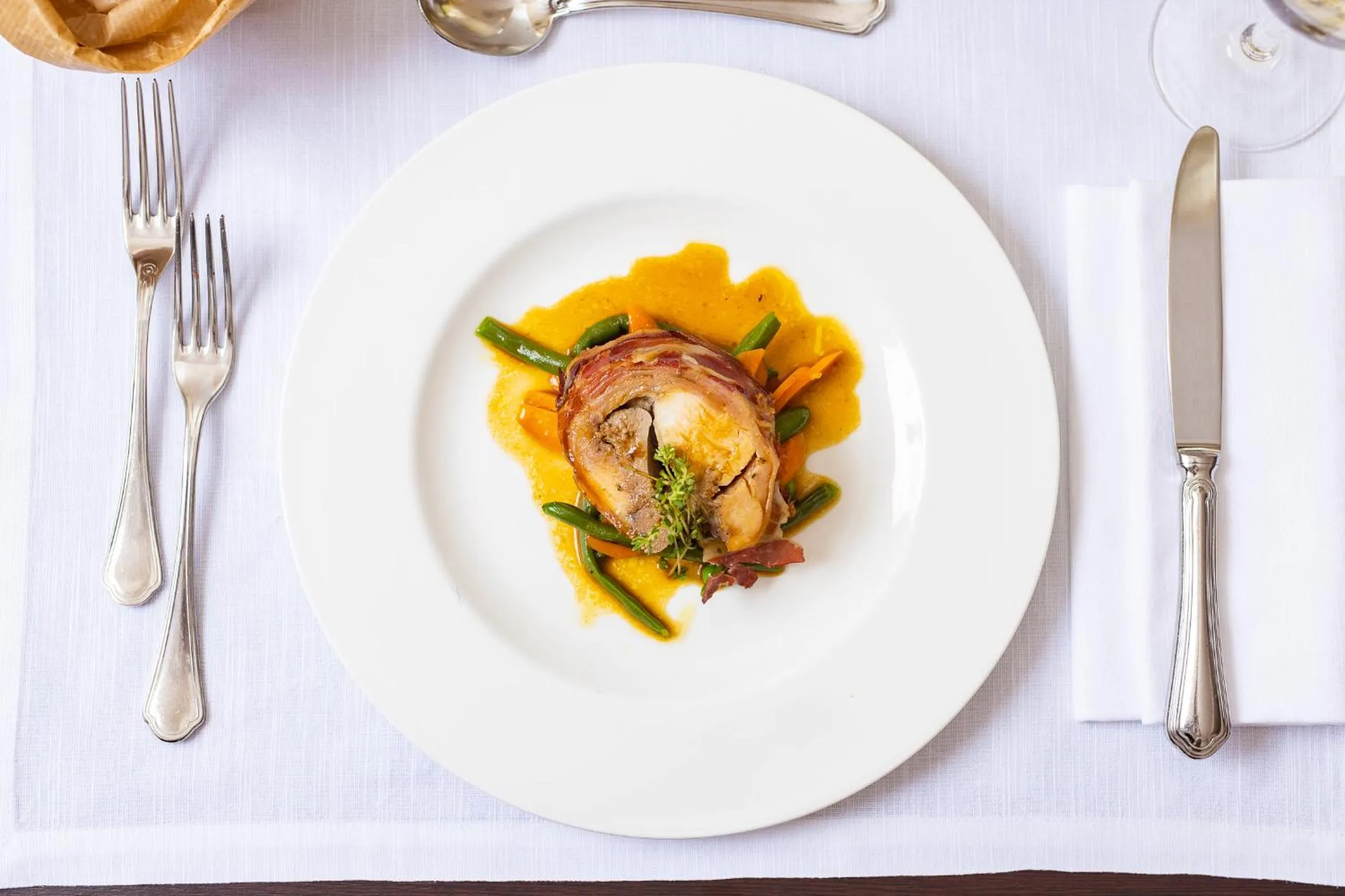 kitchen in Hotel Tiffany & Resort