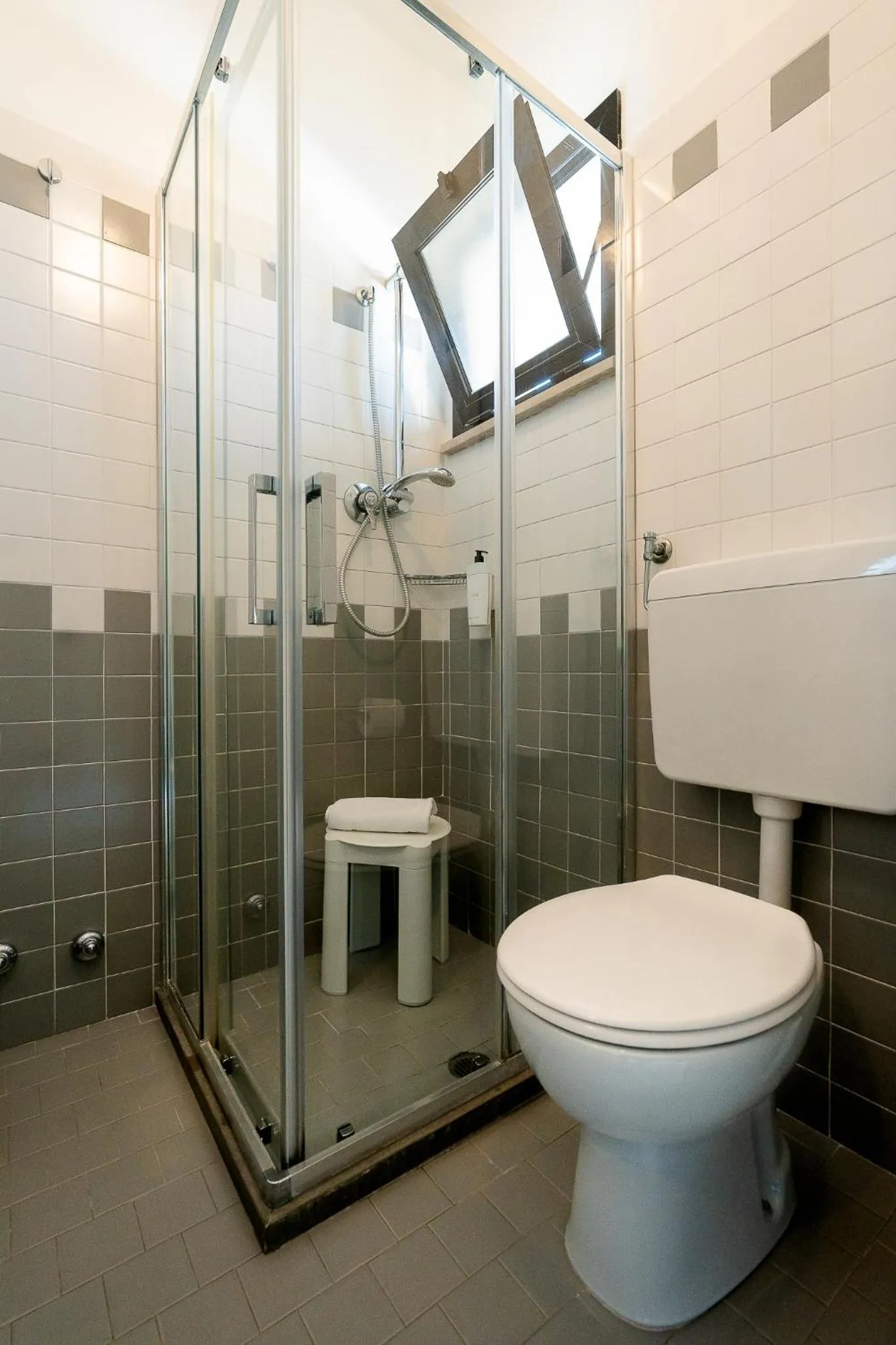 Toilet in Hotel Tiffany & Resort