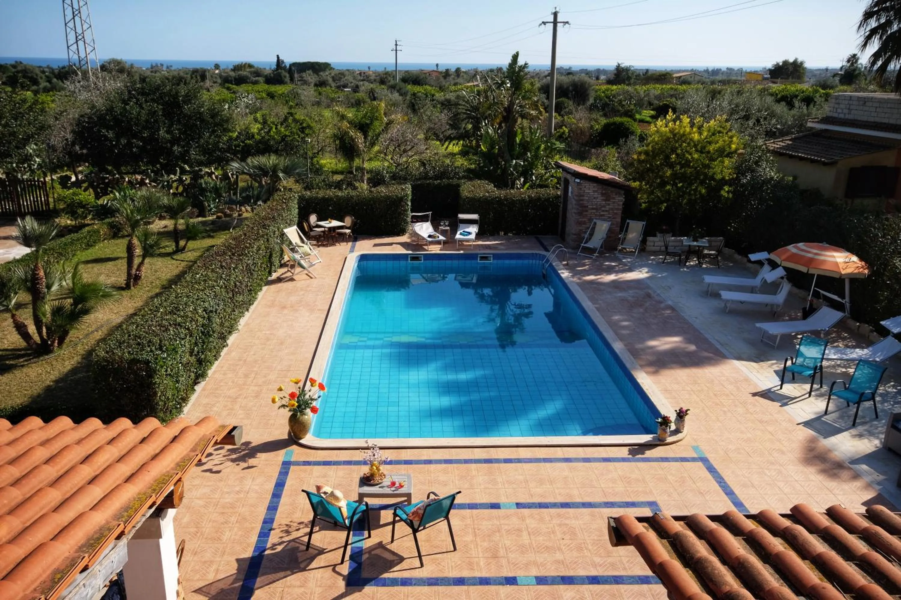 Pool view in B&B Il Mandorleto Avola