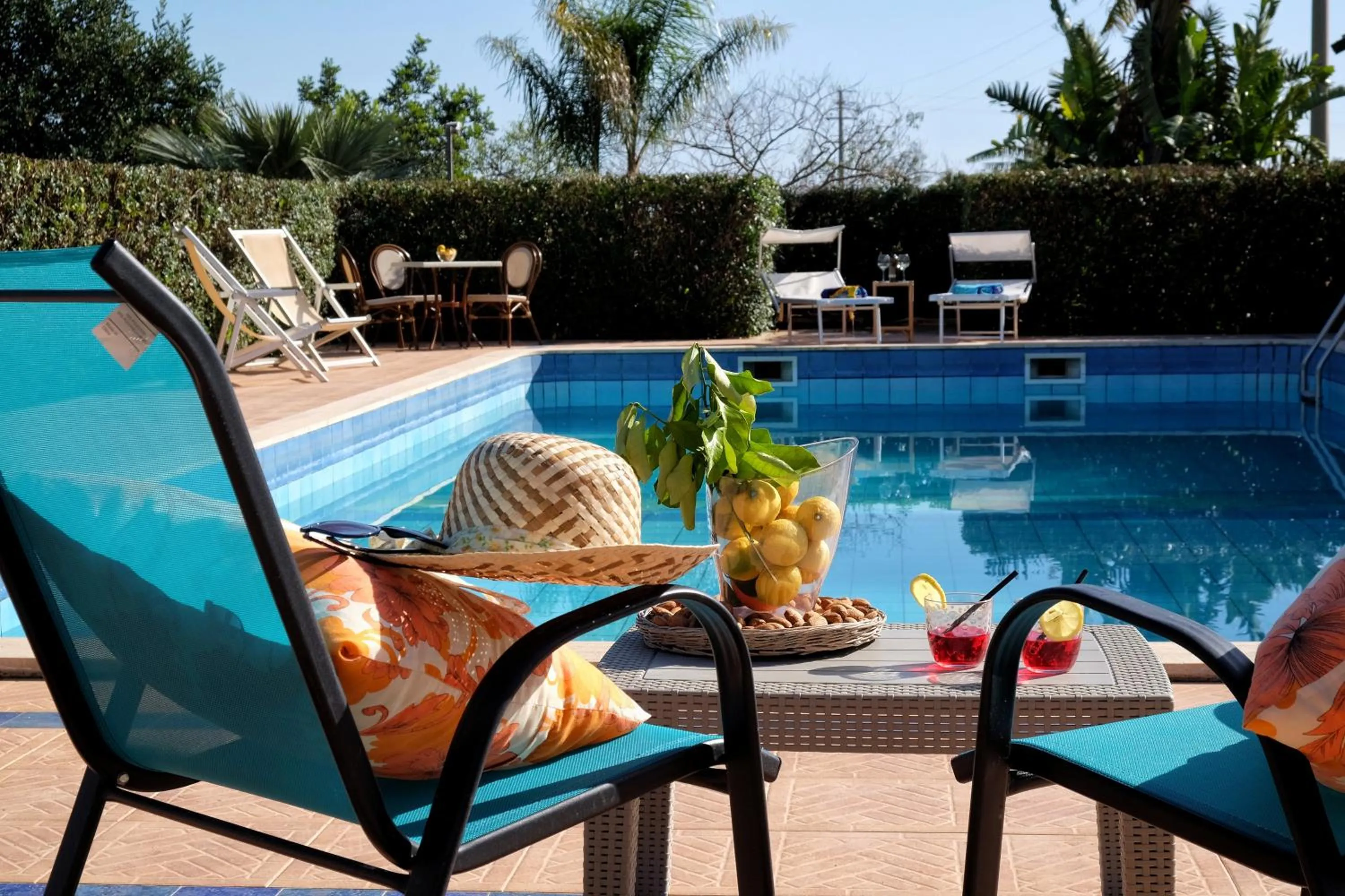 Swimming pool in B&B Il Mandorleto Avola