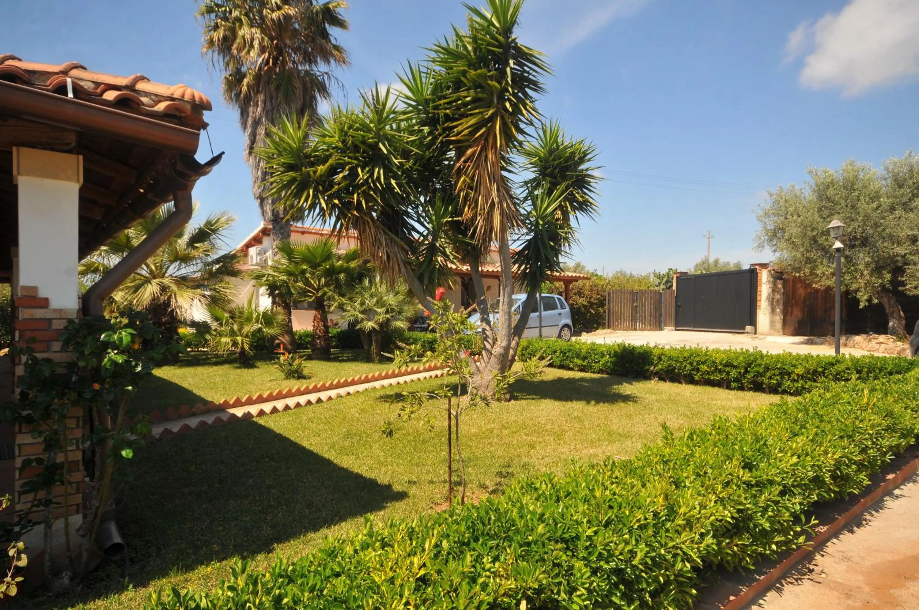 Garden view in B&B Il Mandorleto Avola