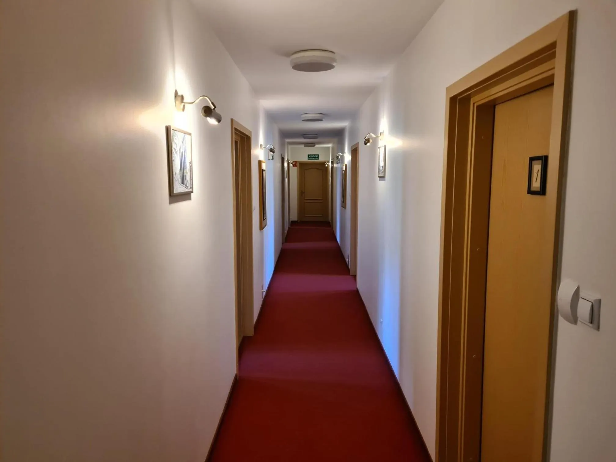 Lobby or reception in Hotel Zajazd Kultury, dawniej Pocztowy