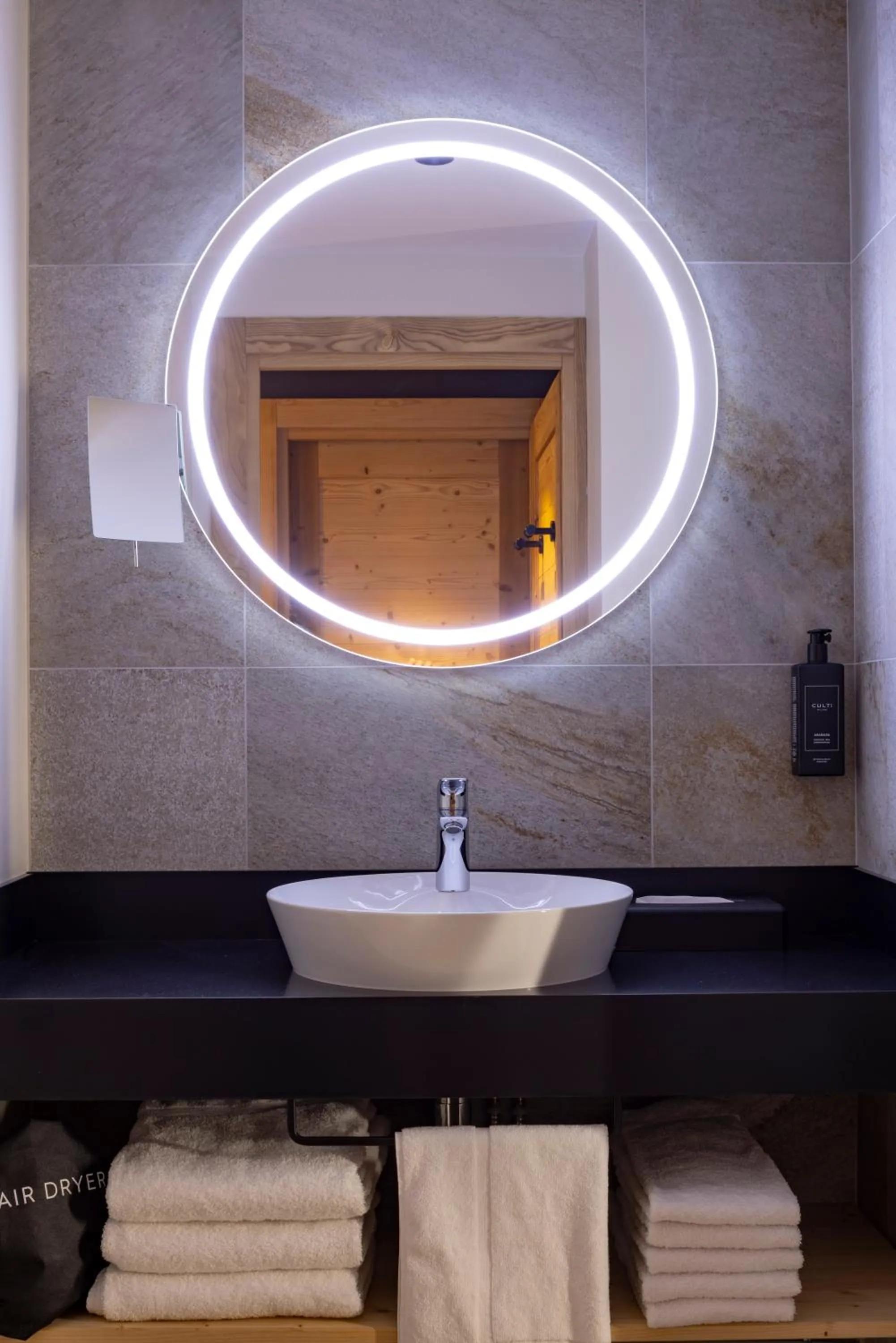 Bathroom in HIGALIK HOTEL