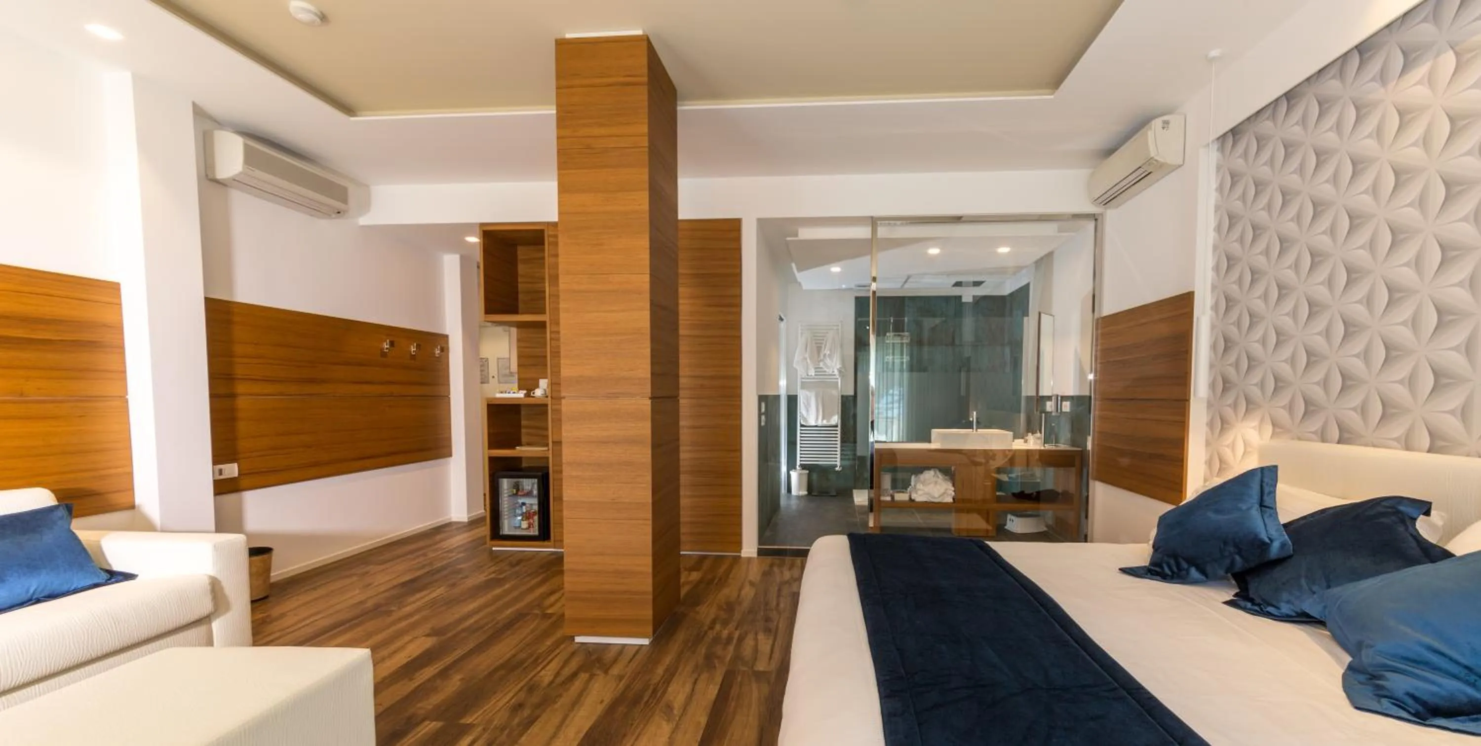 Bedroom, Bed in Hotel Aurora