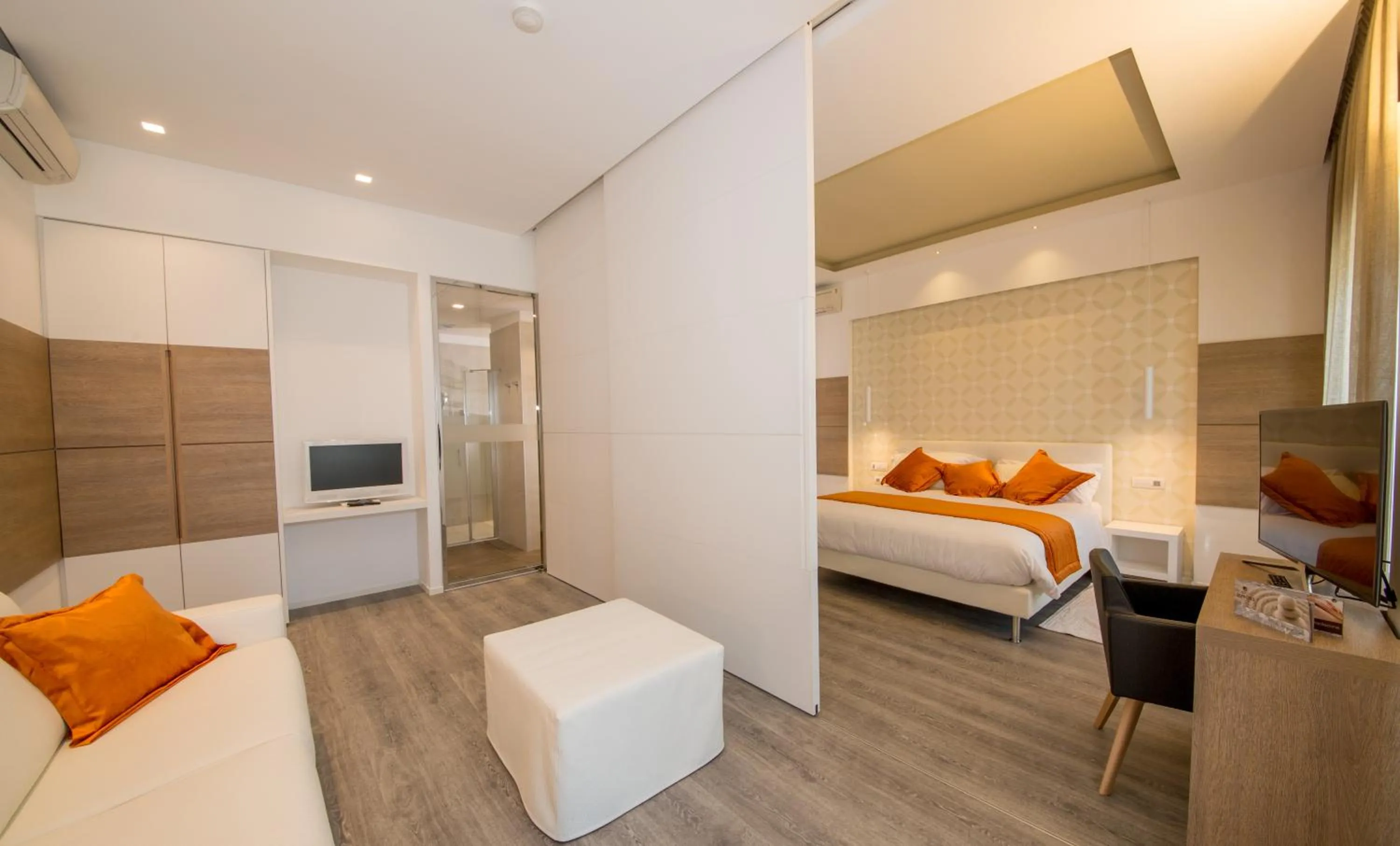 Bedroom, Bed in Hotel Aurora