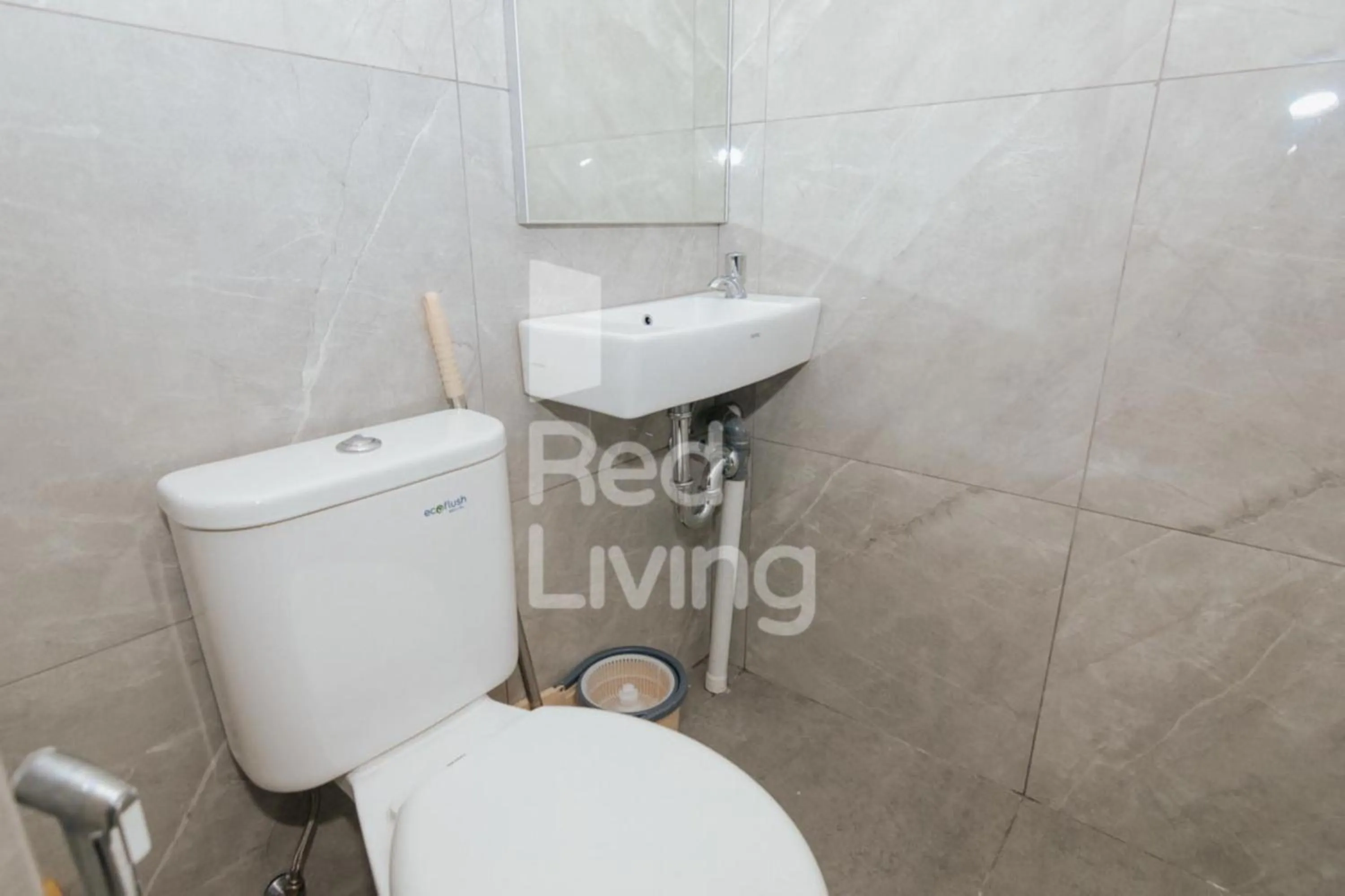 Bathroom in KORPRI Live House RedPartner