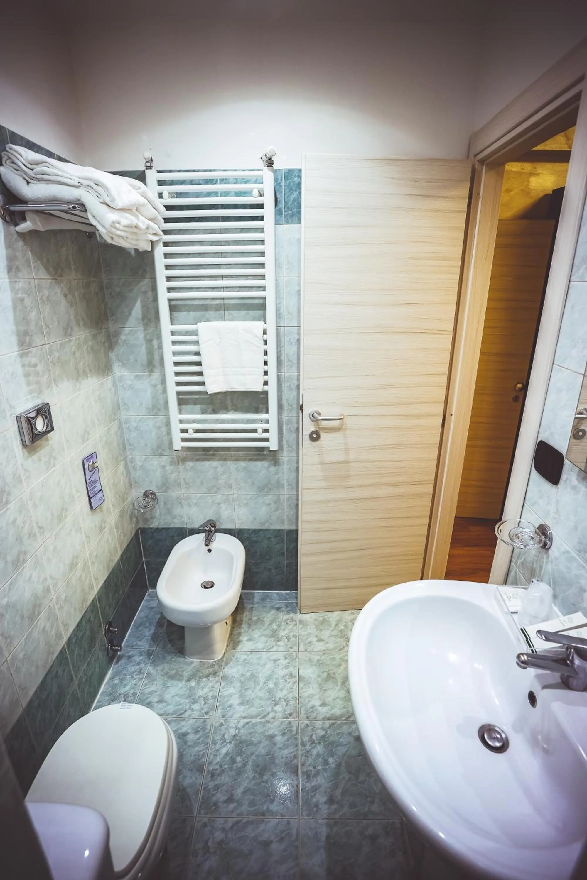 Bathroom in Hotel City