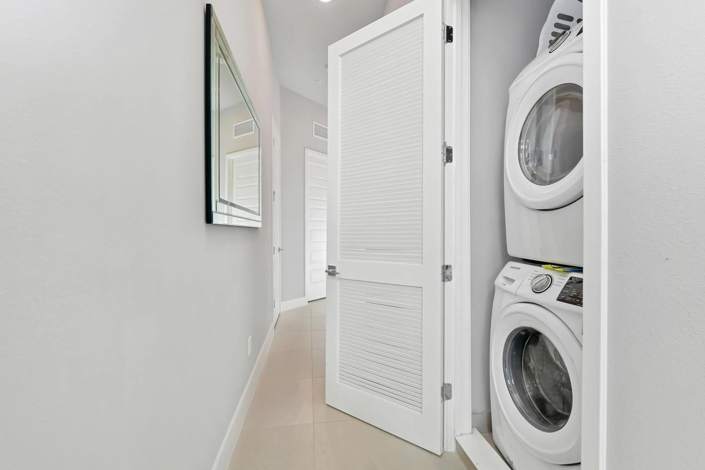 washing machine in Spectrum Resort Villas Orlando and Waterparks