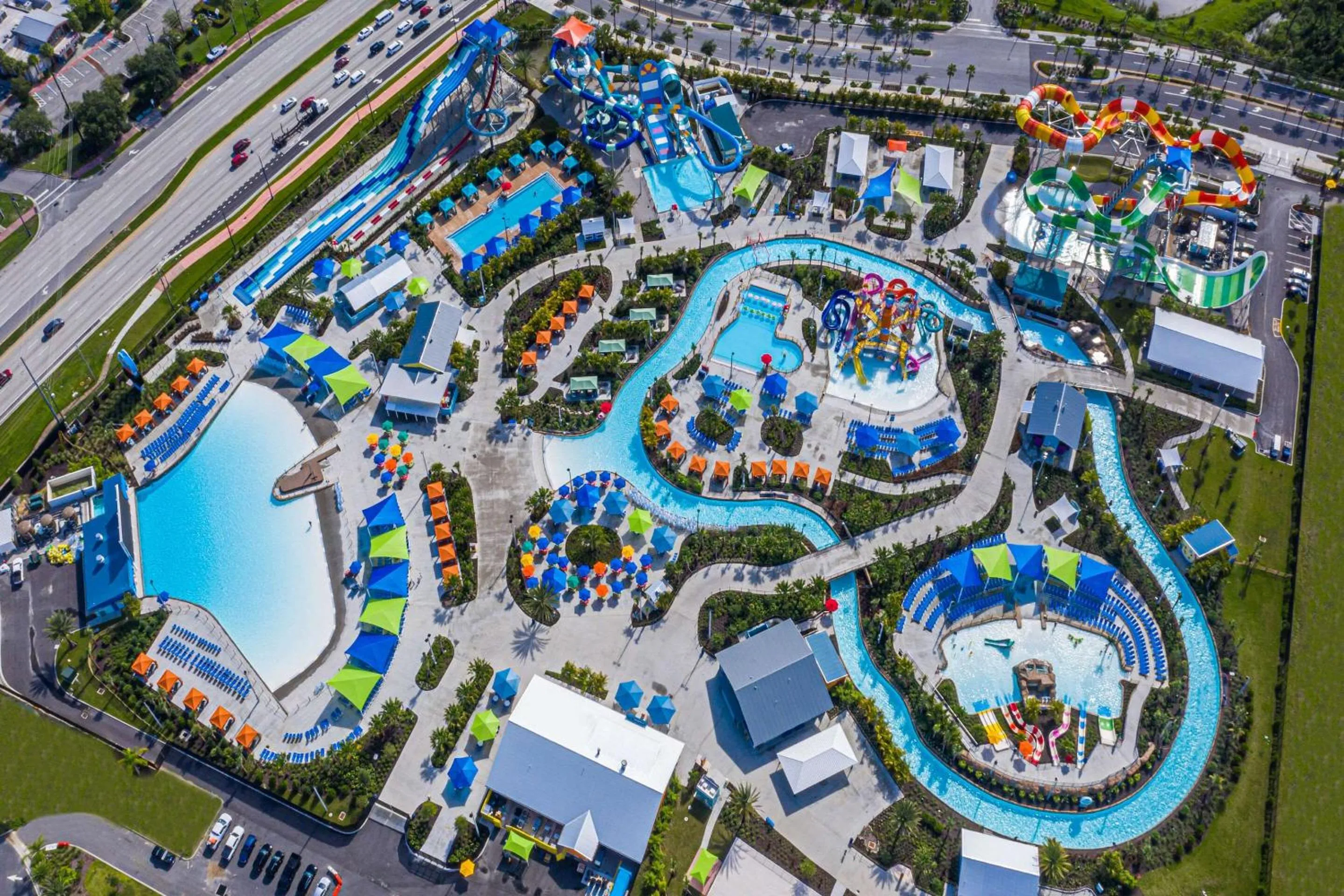 Swimming pool in Spectrum Resort Villas Orlando and Waterparks