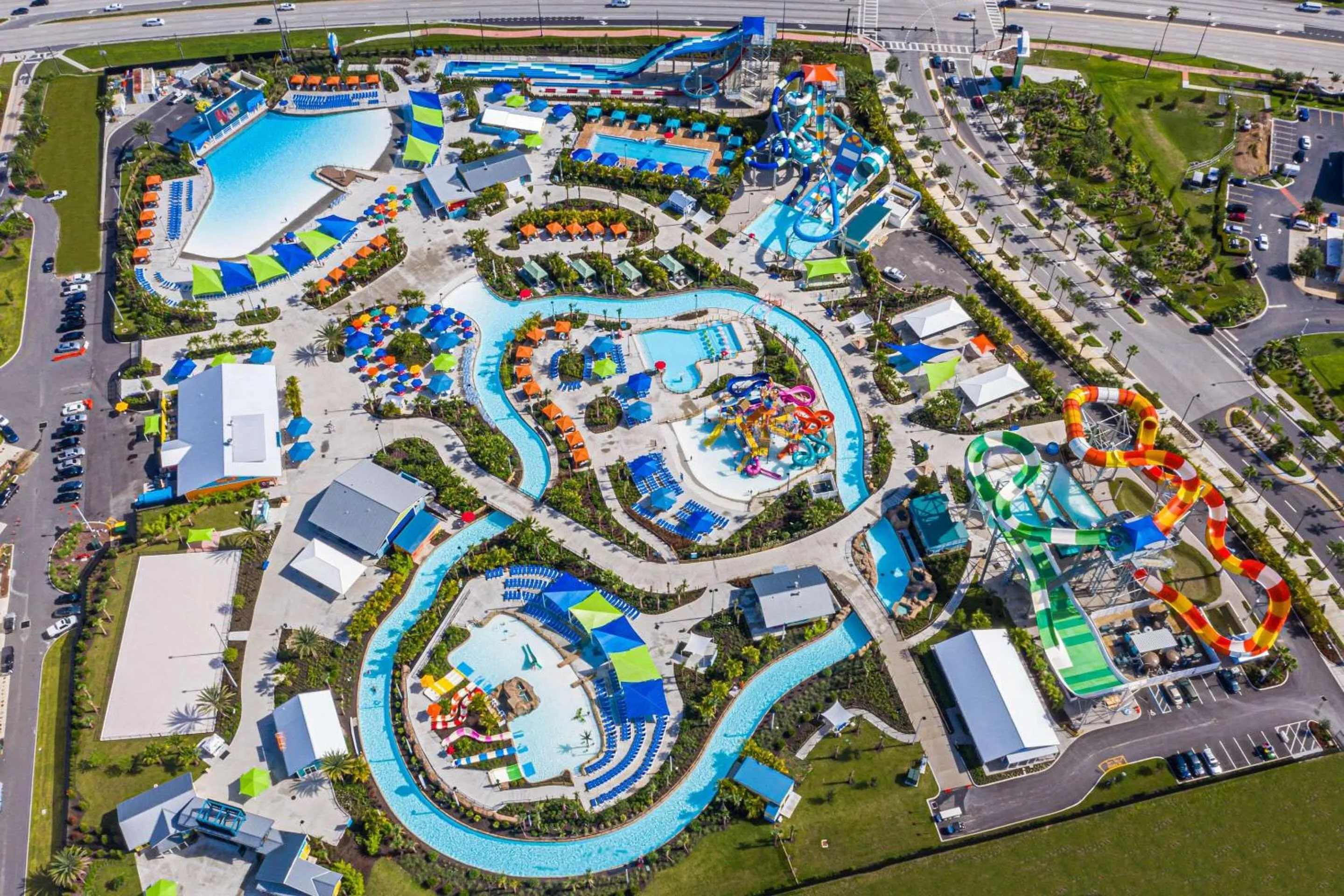 Swimming pool in Spectrum Resort Villas Orlando and Waterparks