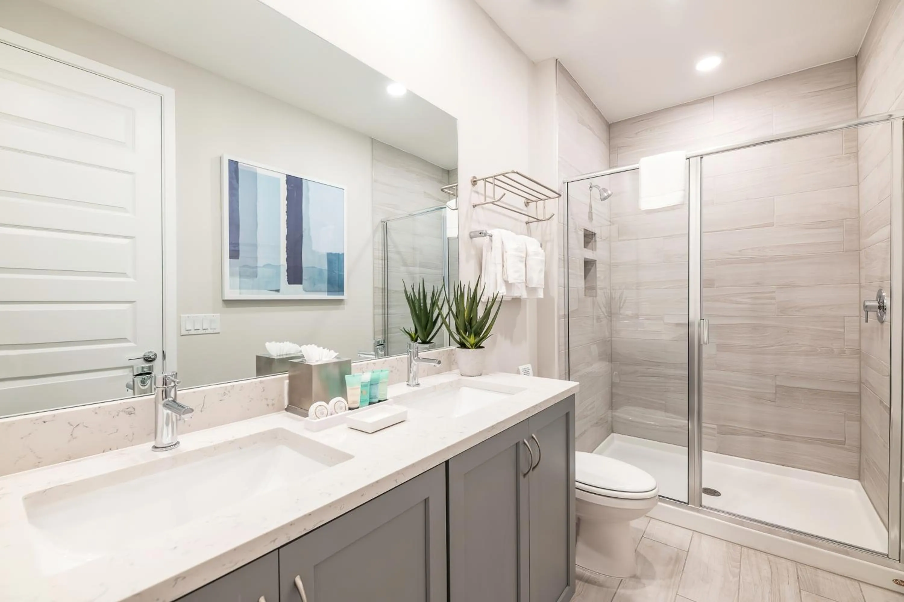 Bathroom in Spectrum Resort Villas Orlando and Waterparks