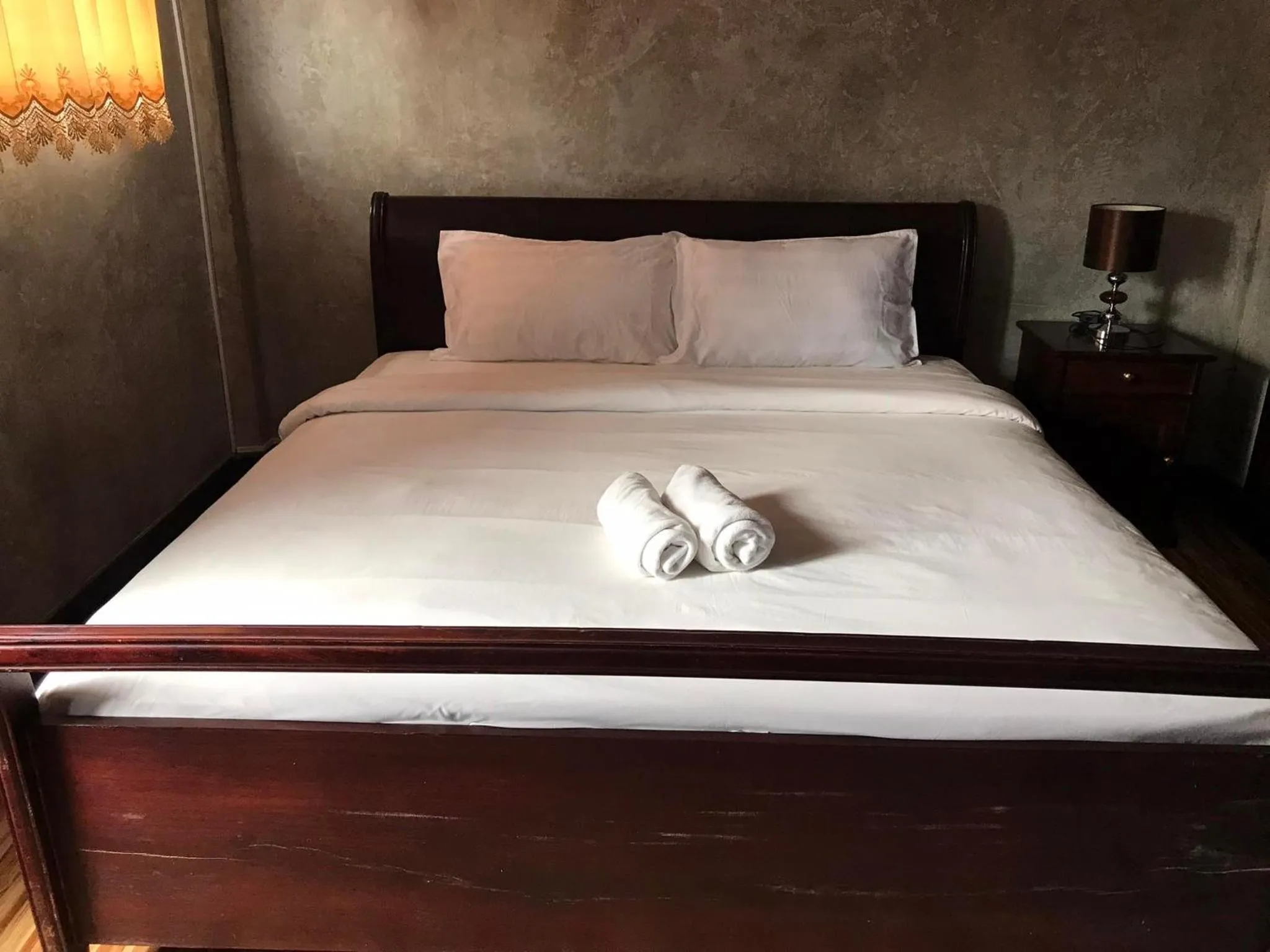 Bed in Ban Channuane