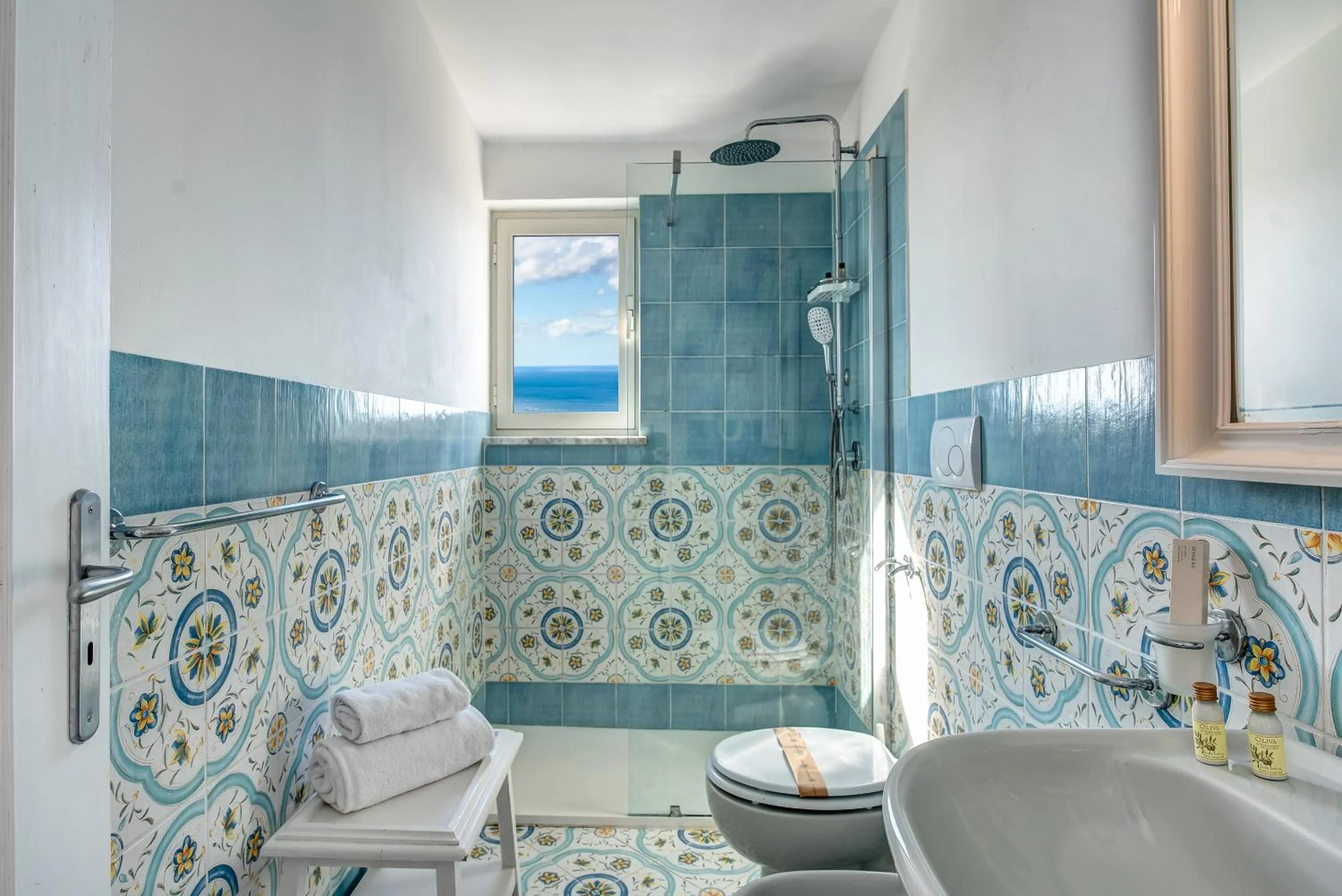 Shower in Gocce Di Capri Resort