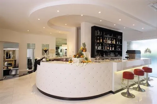 Lounge or bar in M Glamour Hotel