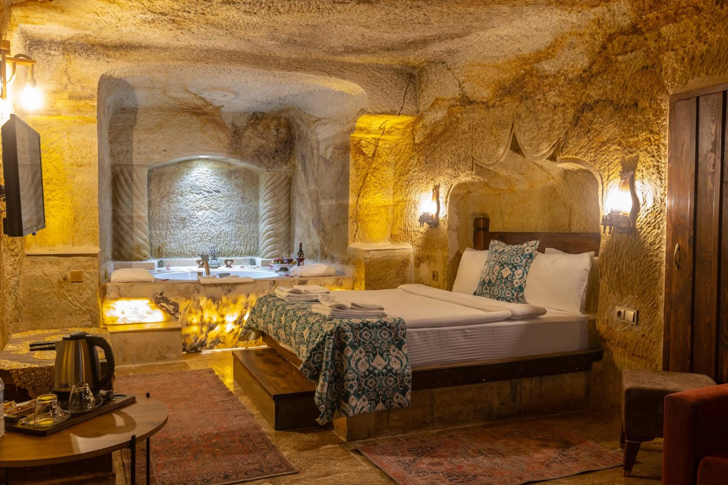 Massage, Bed in Tale Cave İnn