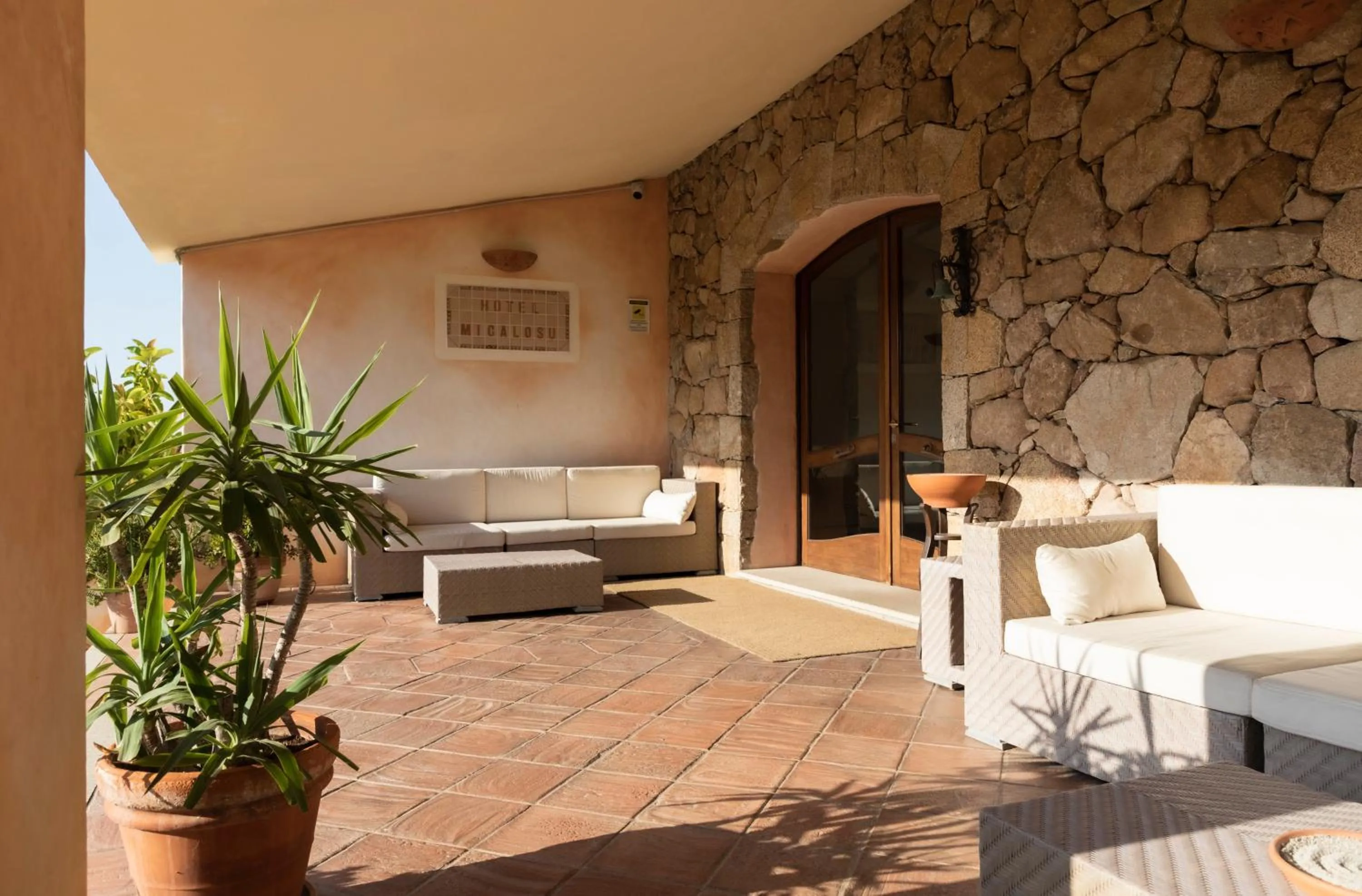 Patio in Hotel Micalosu