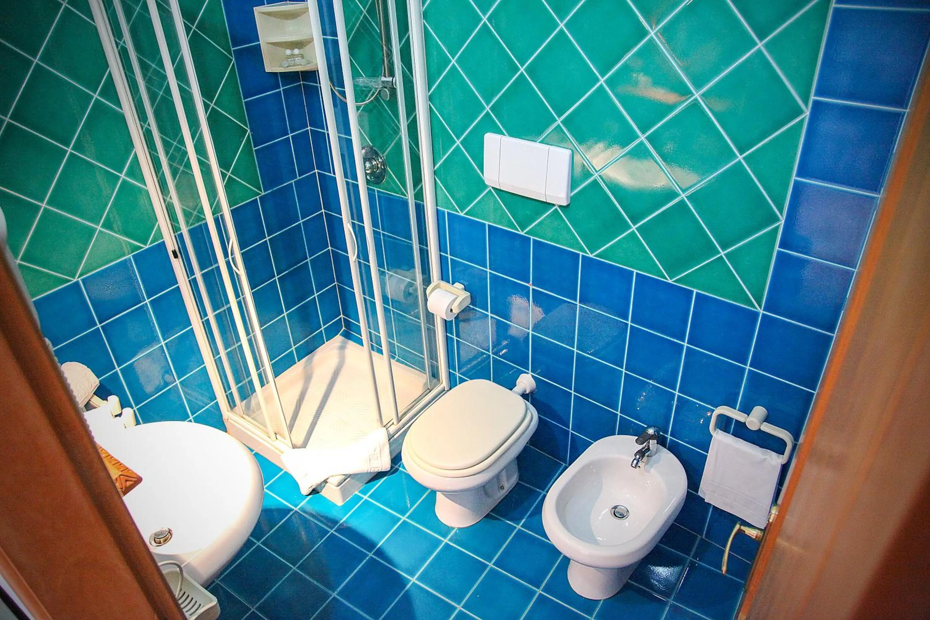 Bathroom in Hotel Micalosu